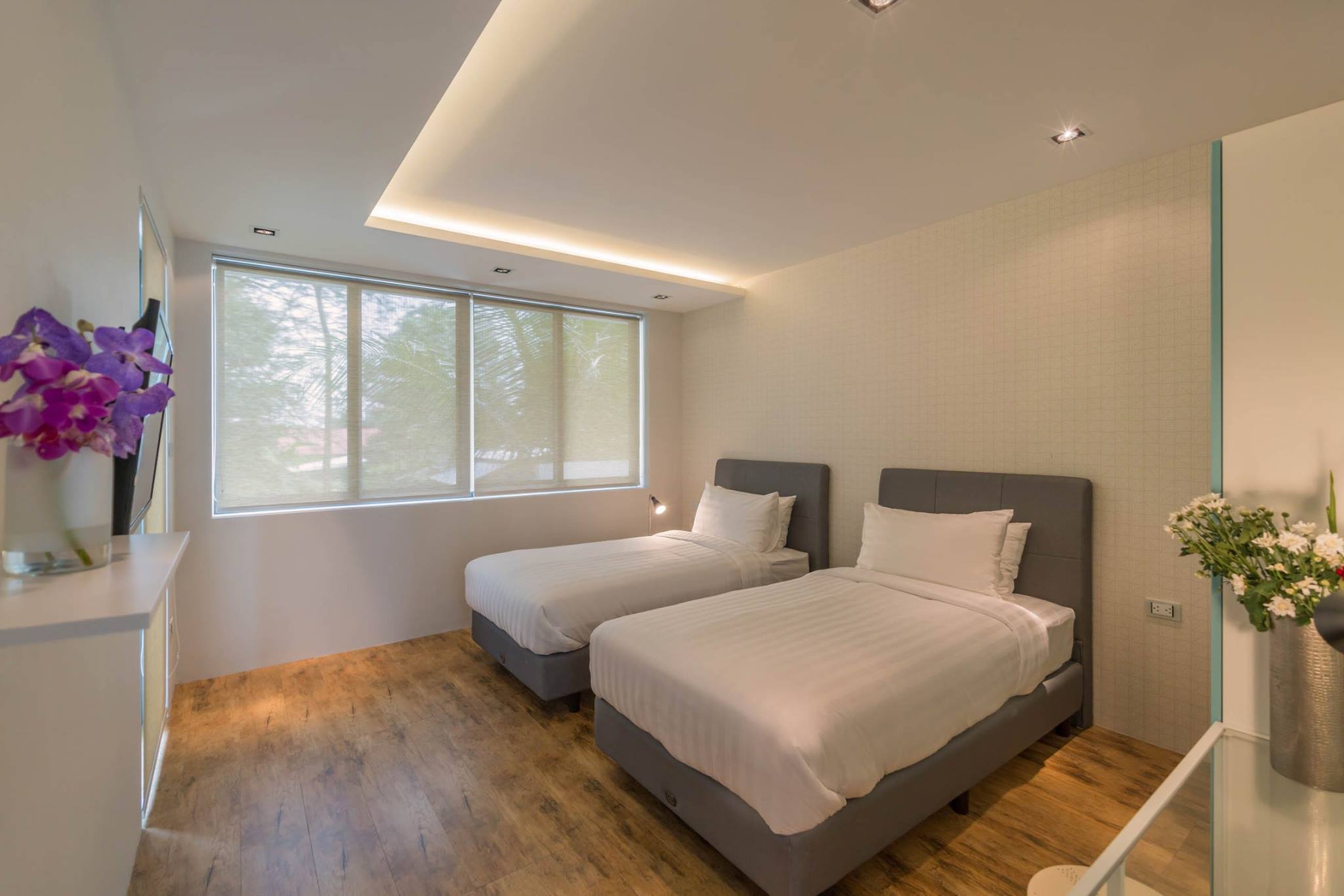 For Sale : BangTao Private Luxury Pool Villa, 10 bedrooms 10 Bathrooms