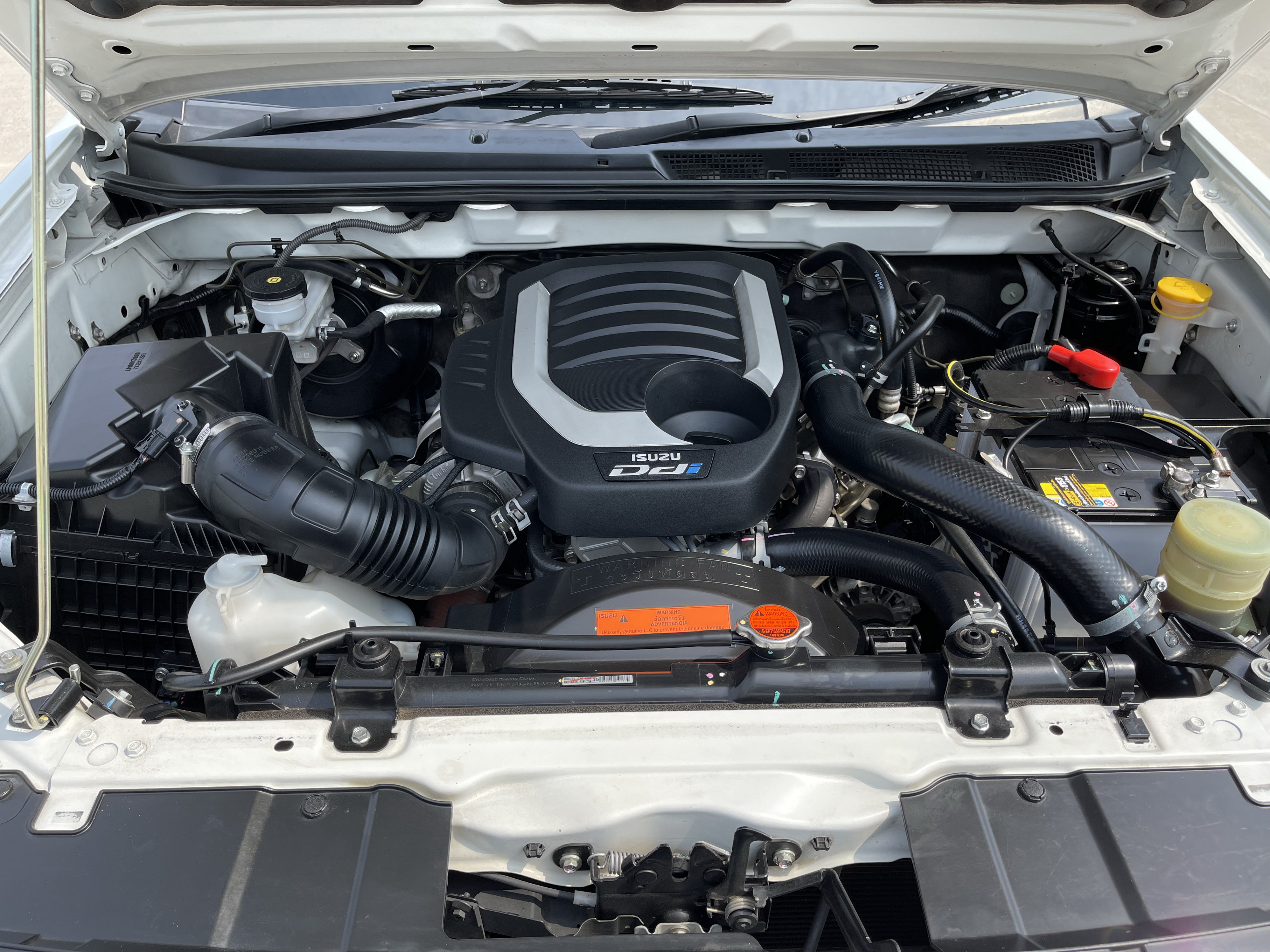 Isuzu Dmax All New Cab 1.9 L 2017 ขาว