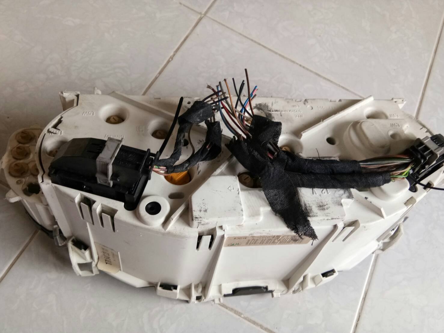 เรือนไมล์BENZ R170