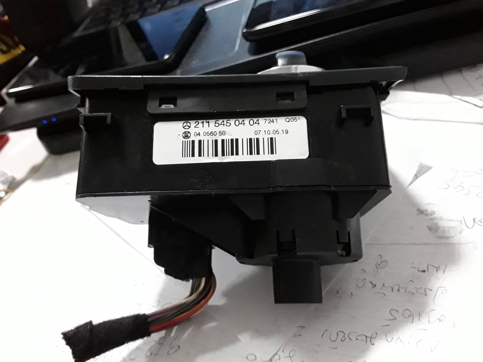 สวิทไฟหน้าBENZ W211