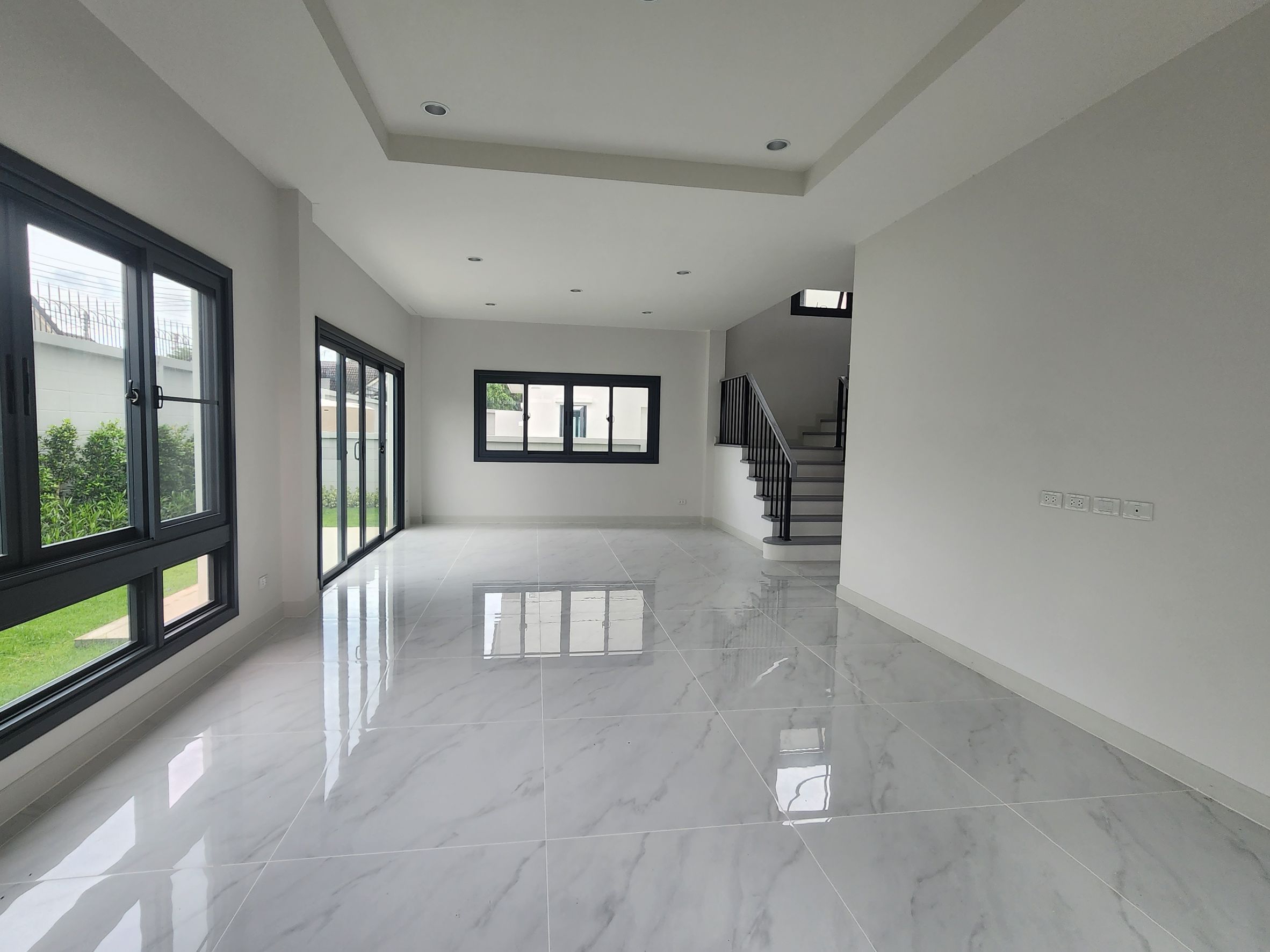 For Sales : Kohkaew, 2-storey detached house, 4 bedrooms 6 bathrooms