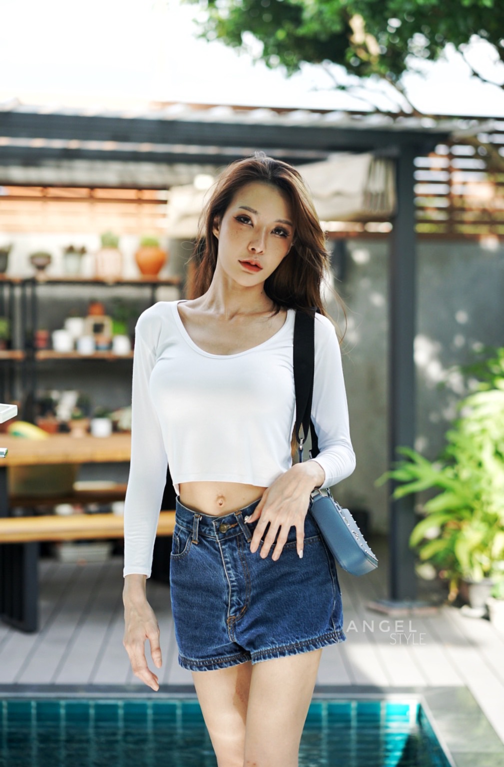 ครอปยูแขนยาว