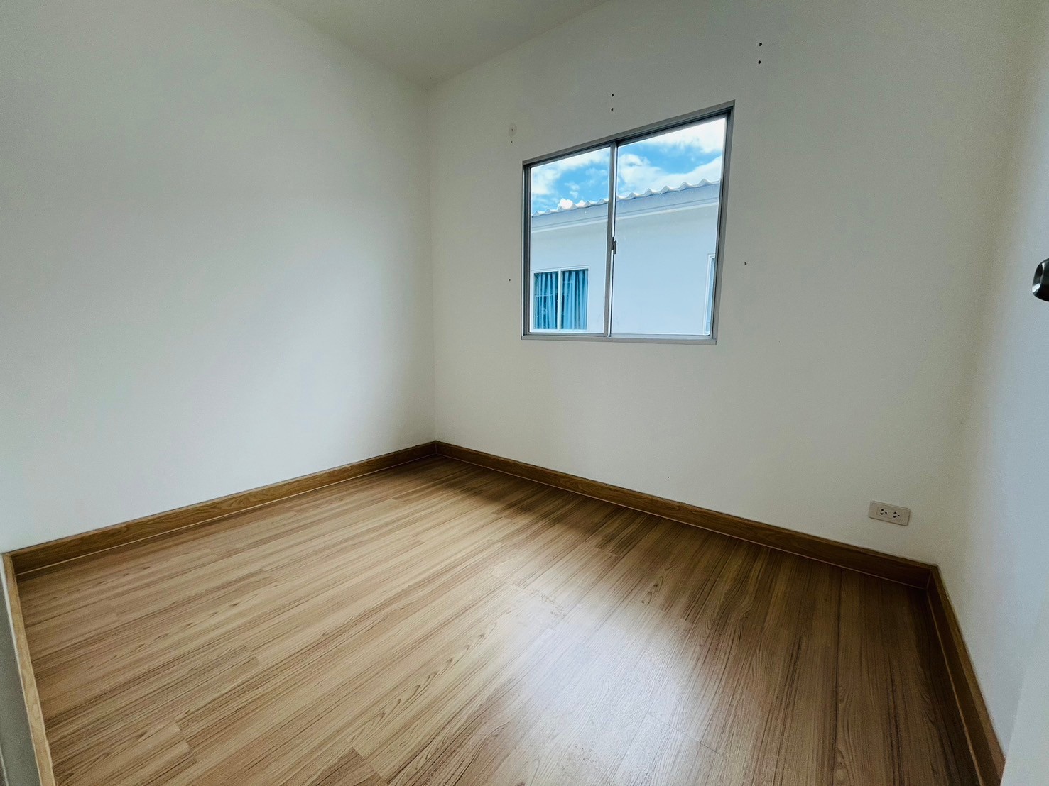 For Sales : Thalang, 2-story townhouse, 3 Bedrooms 2 Bathrooms