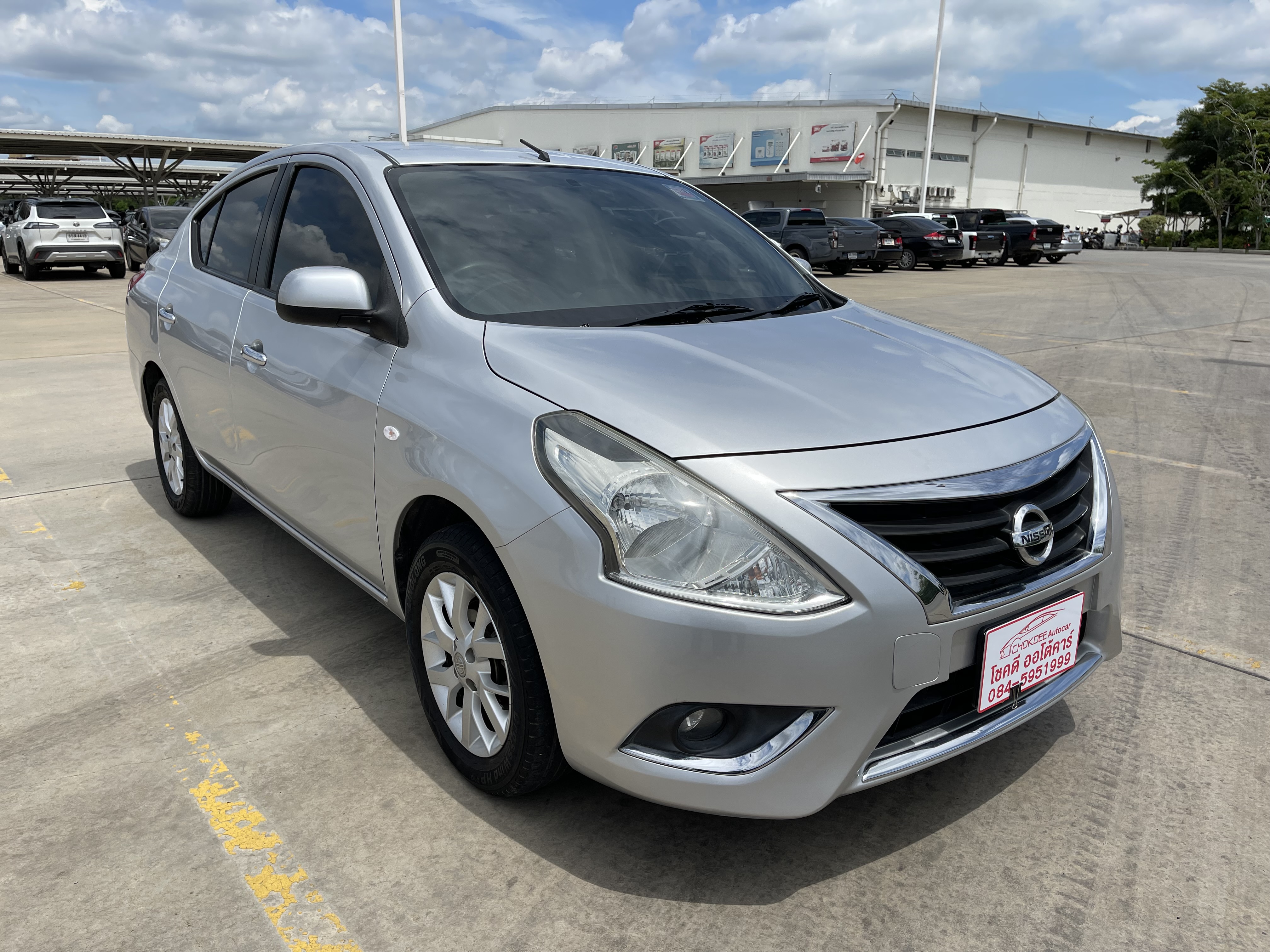 Nissan Almera 1.2 VL At 2015 เงิน