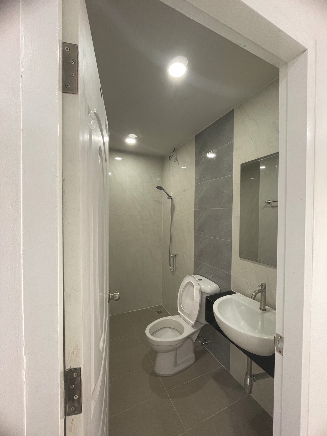 For Sale : Talad Yai, 2-Storey Townhome, 3 Bedrooms 2 Bathrooms