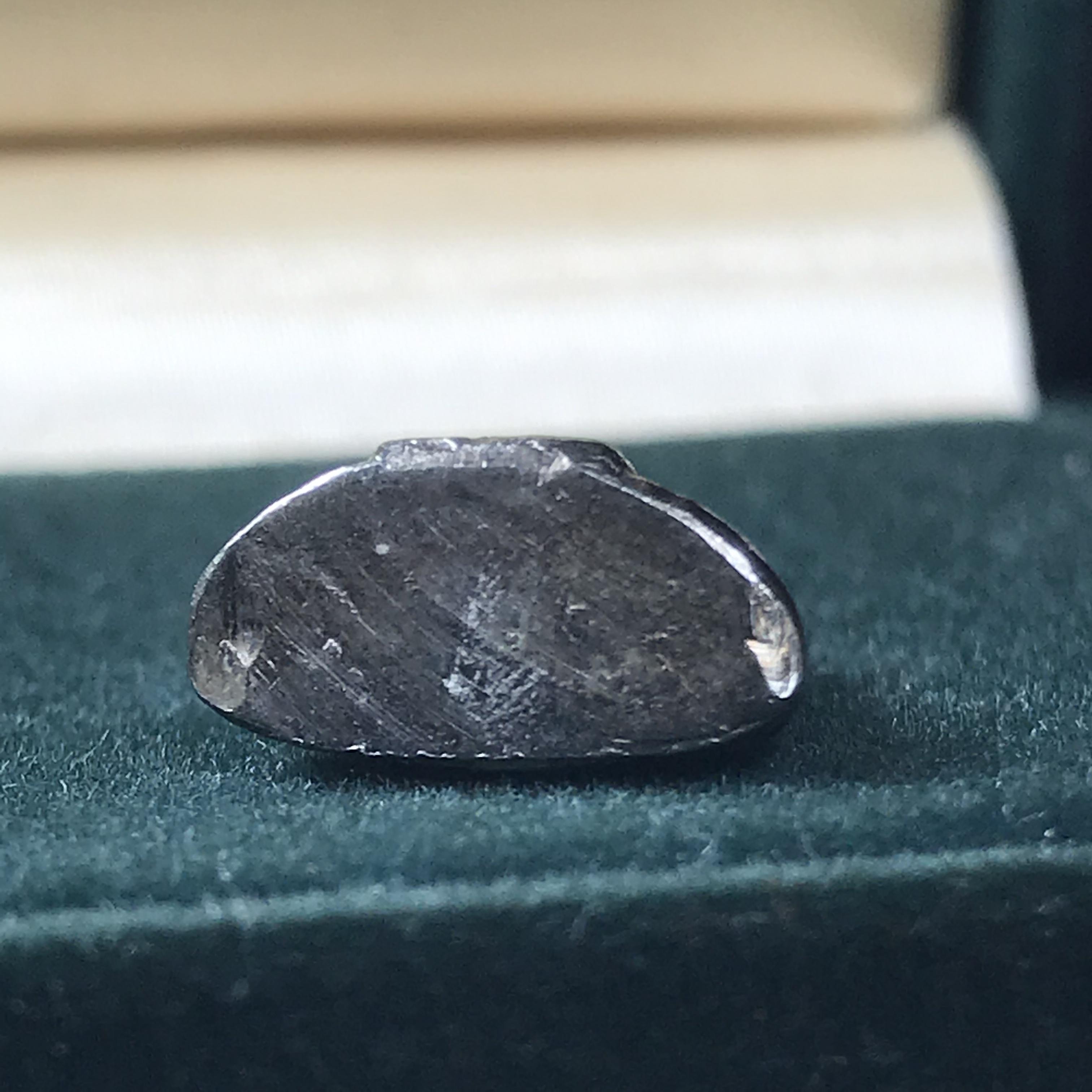 พระกริ่งพุทธโสธร ภปร. รุ่นกาญจนาภิเษก ปี2539 เนื้อเงิน(ผิวเดิมกลับดำเข้มขลังสภาพสวย)(พิธีใหญ่)