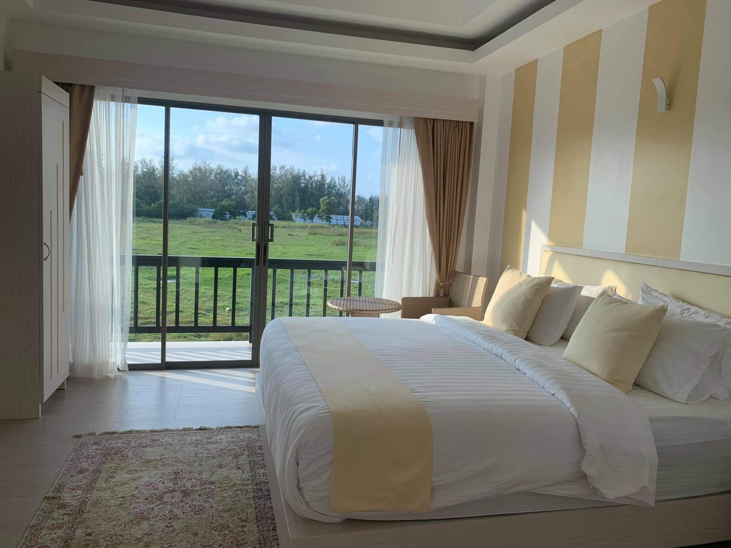 For Rent : Bangtao Private Pool Villa, 3 bedrooms 4 Bathrooms, Pool view.