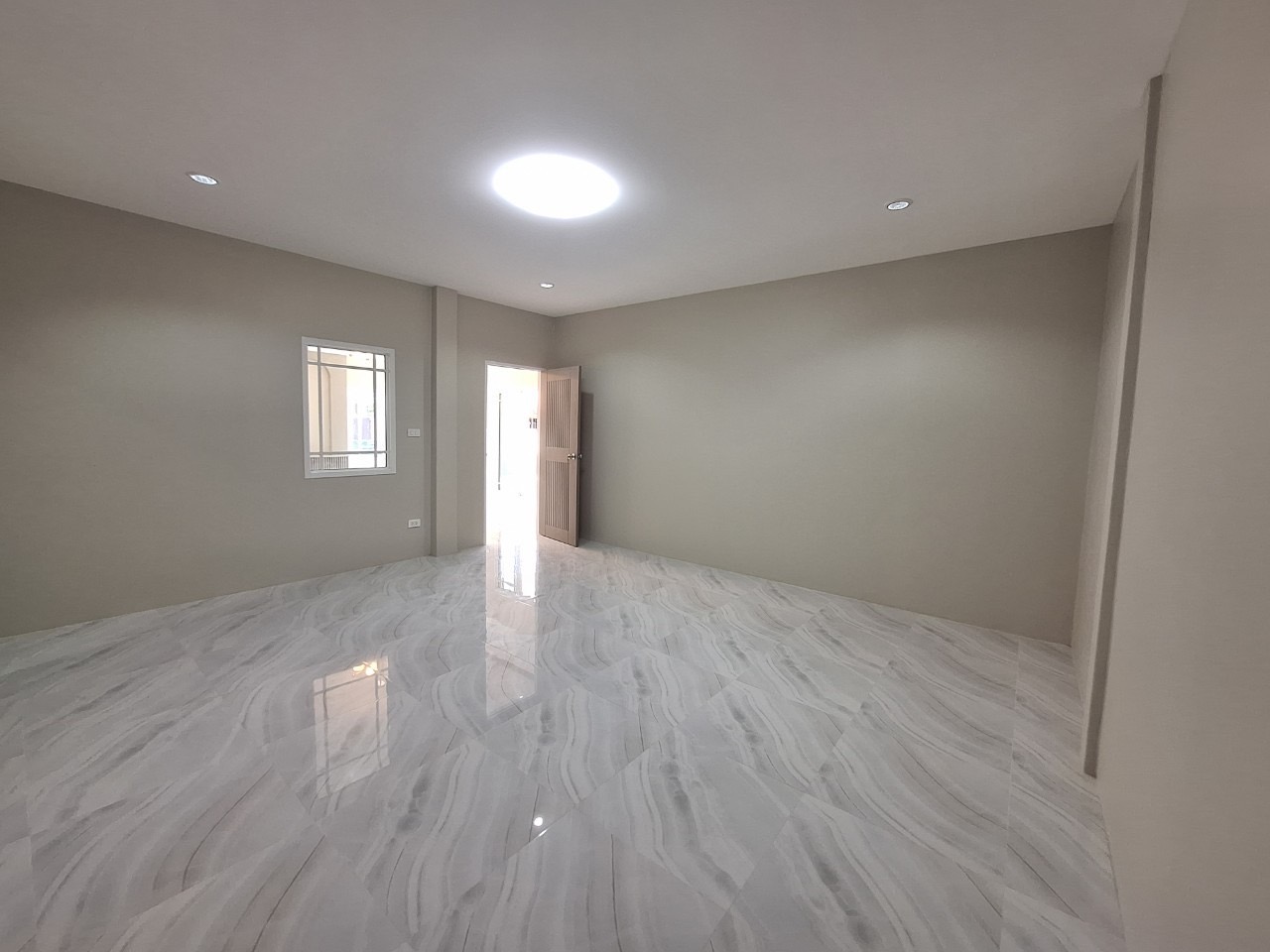 For Sales : Wichit, Semi-detached house, 4 bedroom 2 bathroom