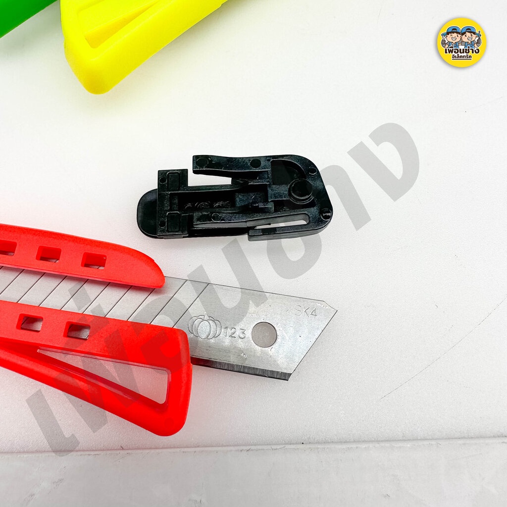 Pumpkin 13211 มีดคัตเตอร์ใหญ่สปริง S-101XT ใบ SK-4 คัตเตอร์ มีดคัตเตอร์ ฟักทอง มีด ใบมีดคัตเตอร์ ใบคัตเตอร์ R-105L ใบมีด