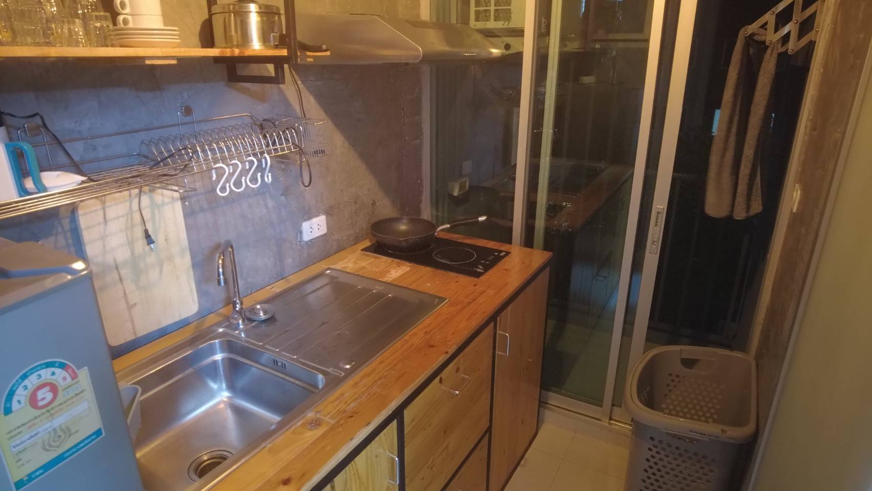 For Rent : Kathu, Dcondo Kathu, 1 bedroom 1 bathroom, 4th flr., pool view