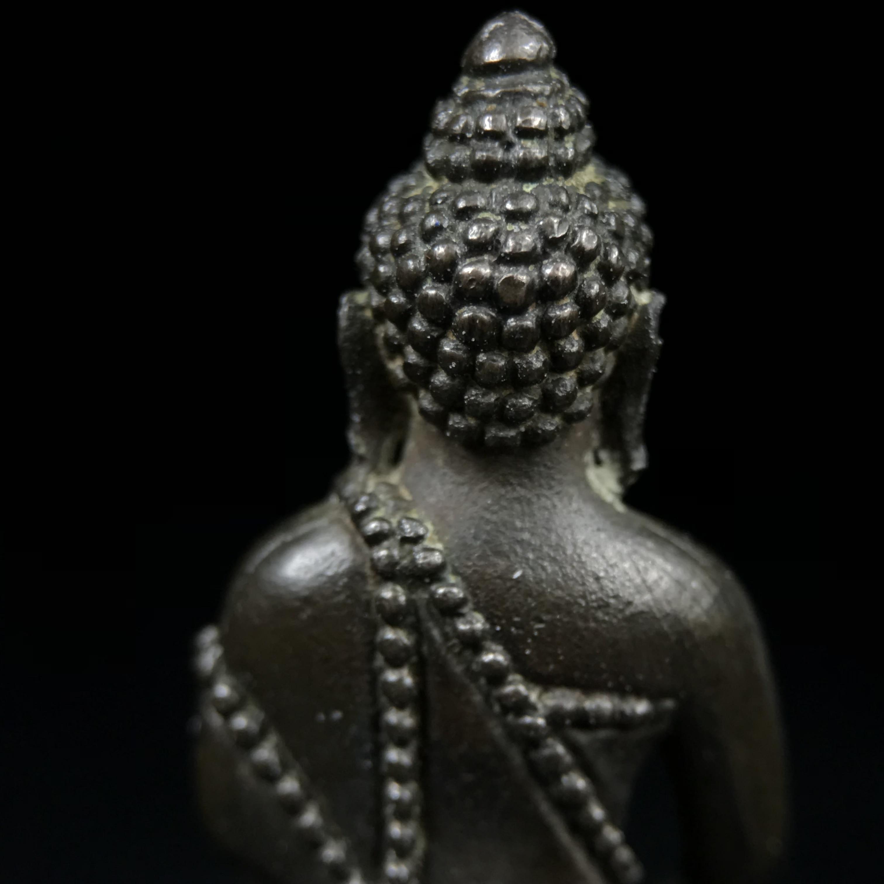 พระกริ่งศิรากาศ ภปร.(พระกริ่งคุ้มเกล้า)วัตถุมงคล"คุ้มเกล้าฯ" มูลนิธิ “คุ้มเกล้า” ในพระบรมราชูปถัมภ์ จัดสร้าง โรงพยาบาลภูมิพล เนื้อนวโลหะ(พิมพ์หน้าไทย)(ในหลวงรัชกาลที่9เสด็จเททอง)(พิธีใหญ่)(นิยม)