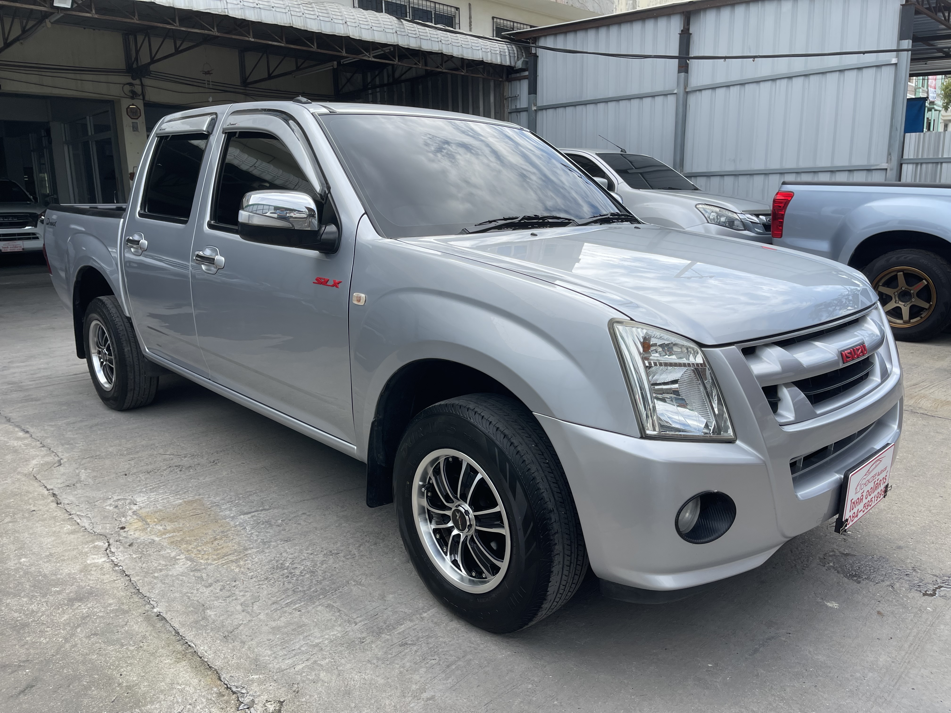 Isuzu Dmax 4ประตู SX 2.5 2012 เงิน