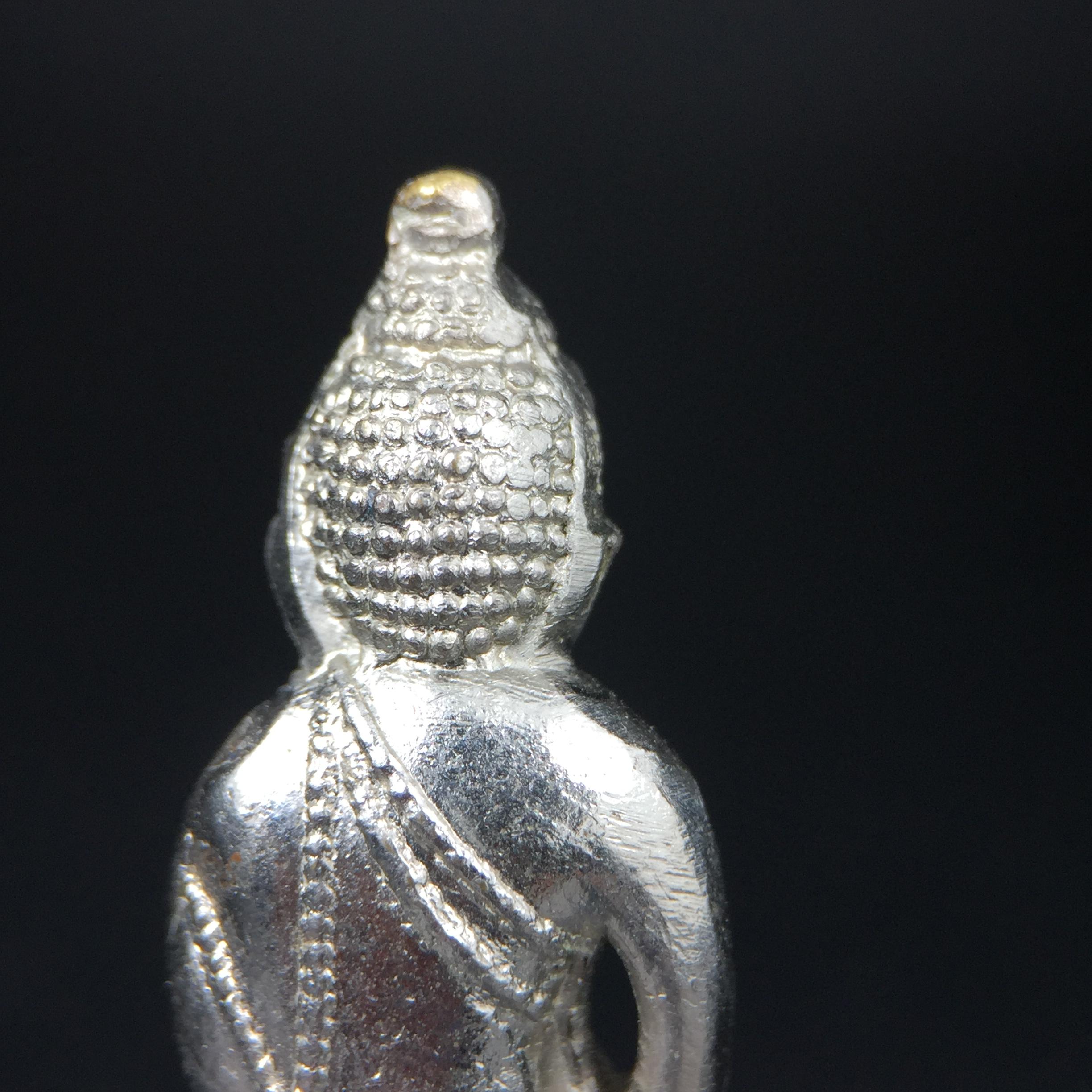 พระกริ่งโสฬส (มปร.) วัดราชประดิษฐ์ ปี 2515 เนื้อกะไหล่เงิน(กรรมการ)(กะไหล่เงินเดิมหายาก) เนื้อกะไหล่ทองเดิม สร้างน้อย หายาก หลวงปู่ทิม ปลุกเสก(ในหลวงรัชกาลที่9 เสด็จเททอง)พระดี พิธีใหญ่