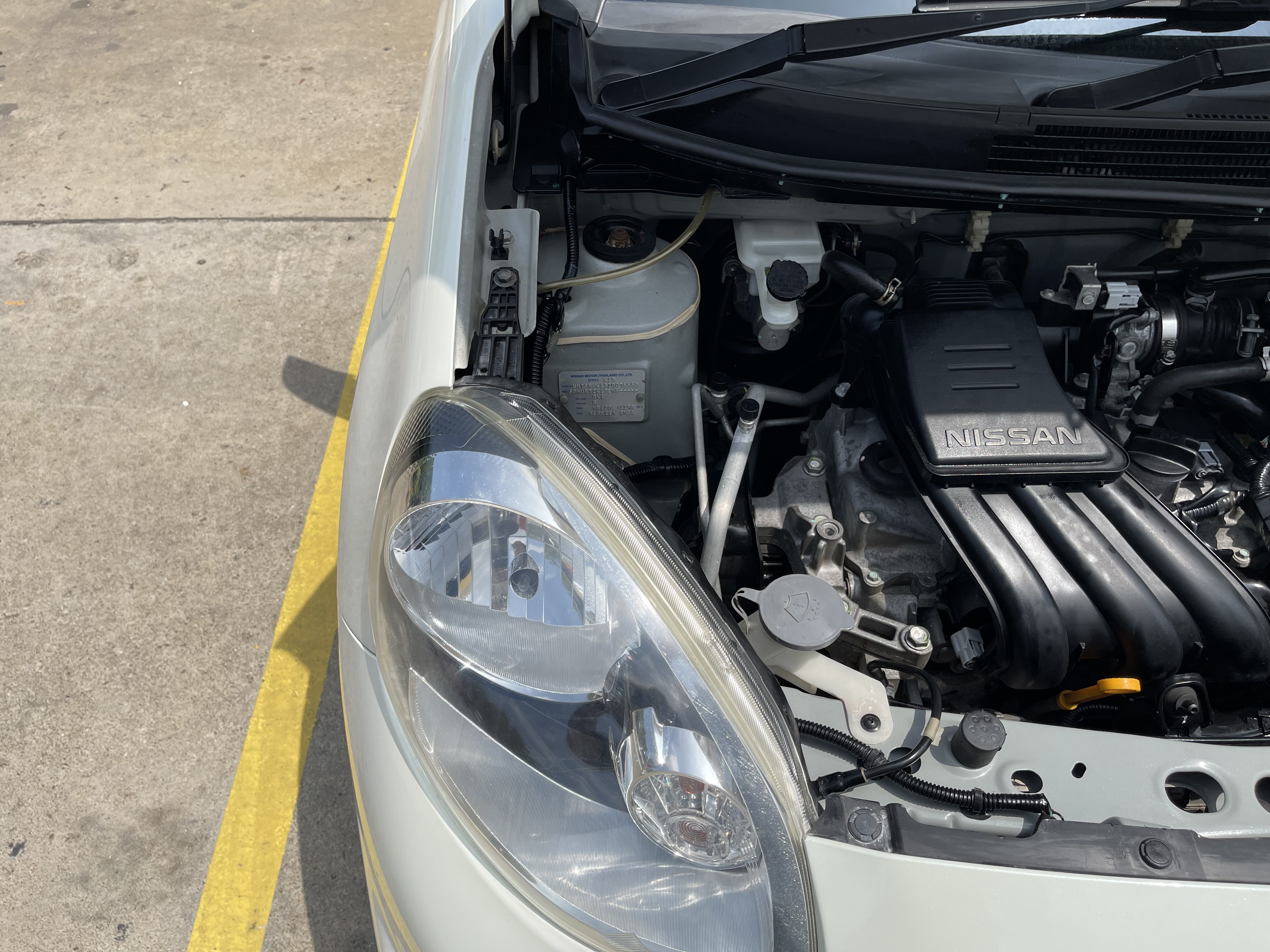 Nissan March 1.2 E At 2014 ขาวมุก