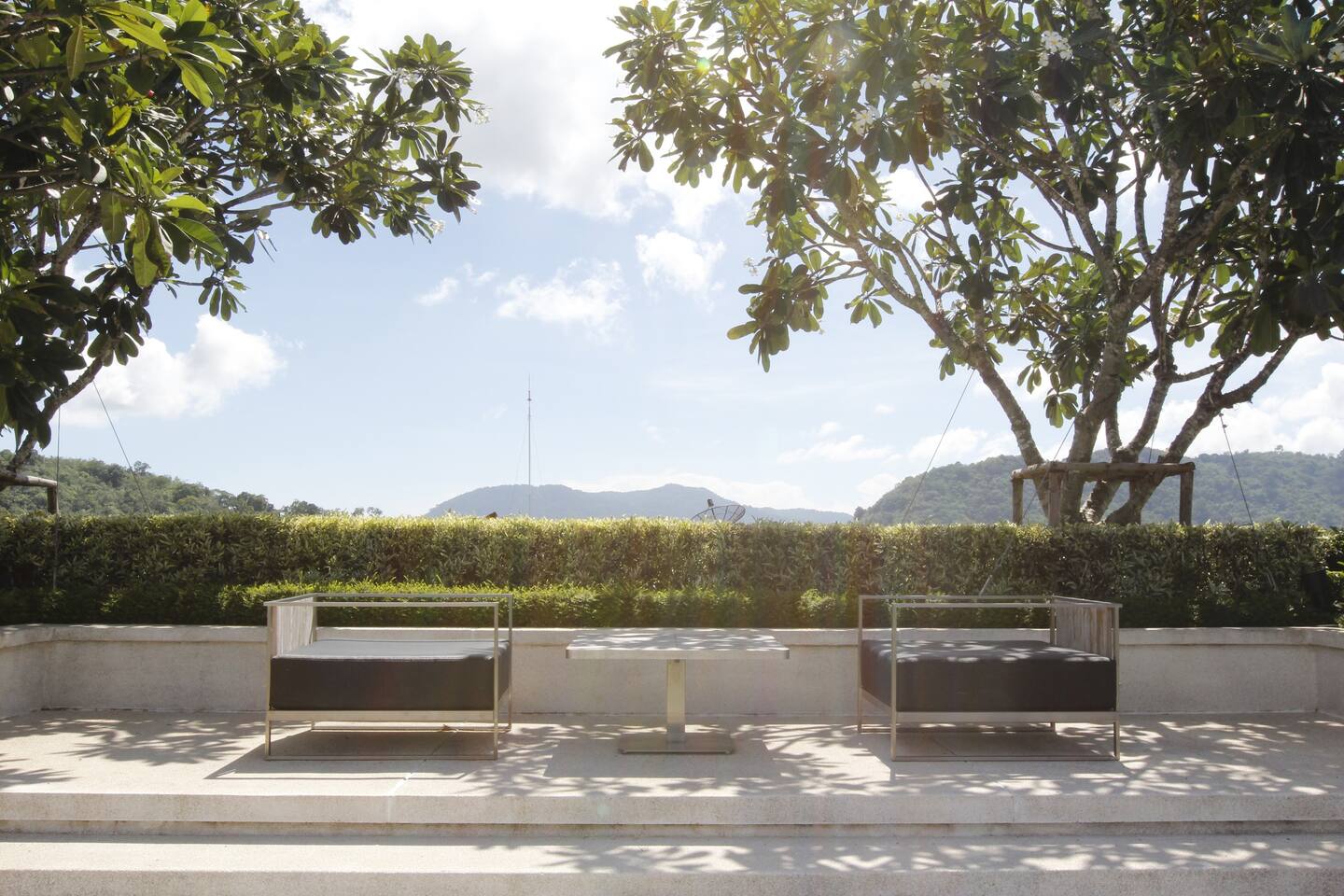 For Rent : Samkong,The Base Heiht 1 Bedroom 1 Bathroom, 9th Floor, City View.