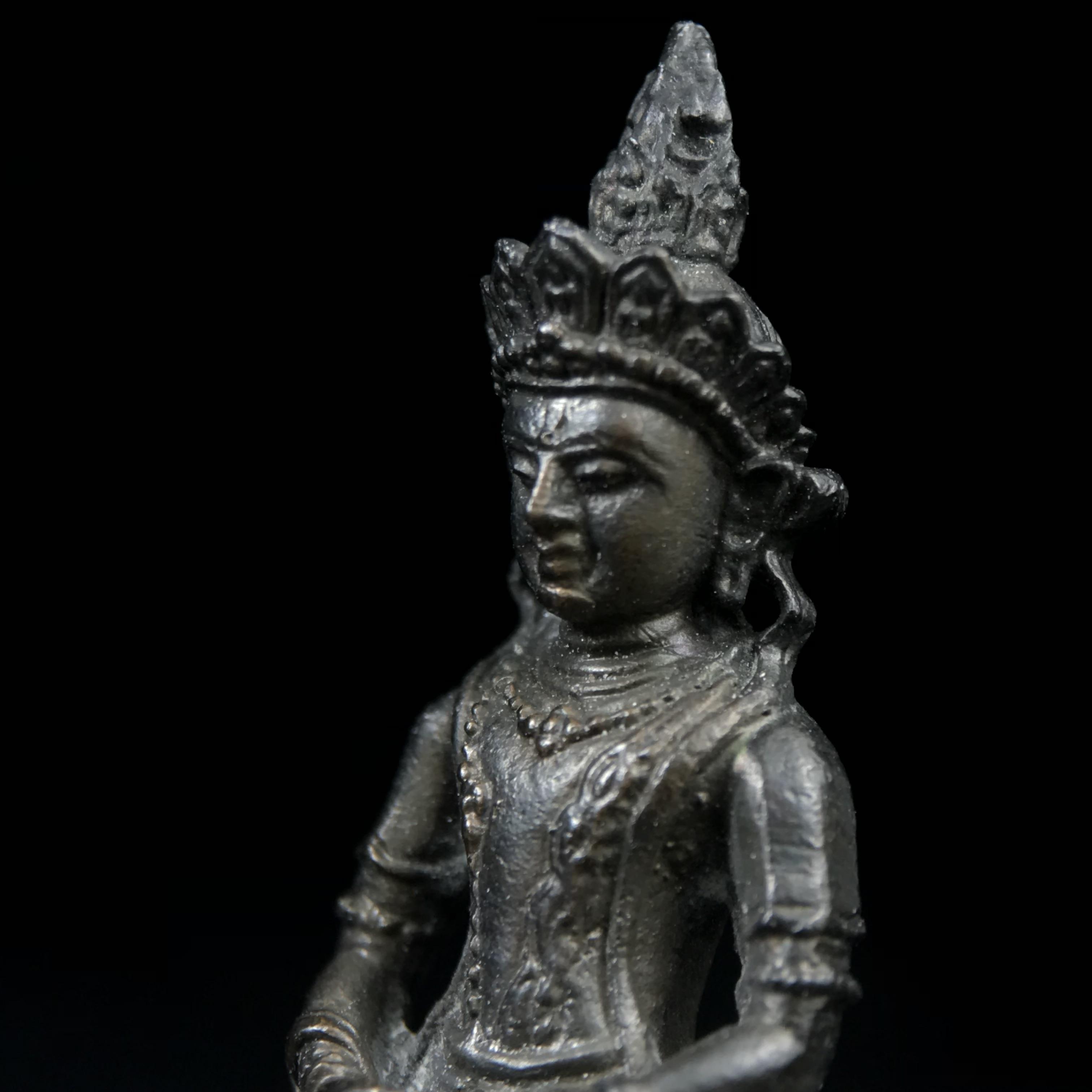 พระไวโรจนะพุทธ(กริ่งธิเบต) ท่านเจ้าคุณโพธิ์แจ้ง วัดมังกรกมลาวาส(เล่งเน่ยยี่) ปี 2515(รุ่นแรก) เนื้อนวโลหะ พิธีใหญ่ฉลอง ๑๐๐ปี วัดมังกรกมลาวาส (ในหลวงรัชกาลที่ ๙ ทรงเสด็จเททอง ) หลวงปู่โต๊ะ วัดประดู่ฉิมพลีเมตตาอธิษฐานจิตปลุกเสก (หายาก)