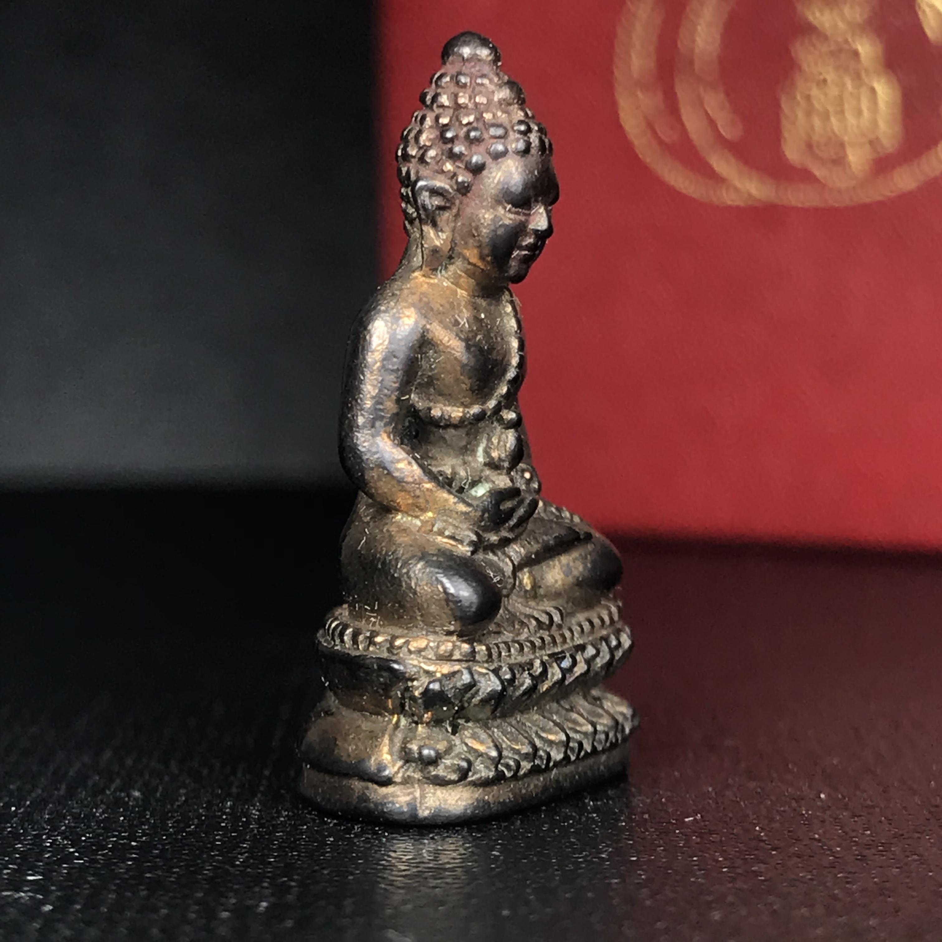 พระกริ่งโภคทรัพย์ วัดบวรนิเวศ ปี2535 เนื้อนวโลหะ(สมเด็จพระญาณสังวร พระสังฆราชสกลมหาสังฆปรินายกเสด็จเททอง)(พระนามมหามงคลพระราชทานให้ อุดมด้วยทรัพย์อันเป็นมงคล อุดมด้วยโชคลาภ และโภคทรัพย์ ดั่งมีถุงเงินถุงทองเก็บโชคลาภสมปรารถนา)(1ใน2500องค์)