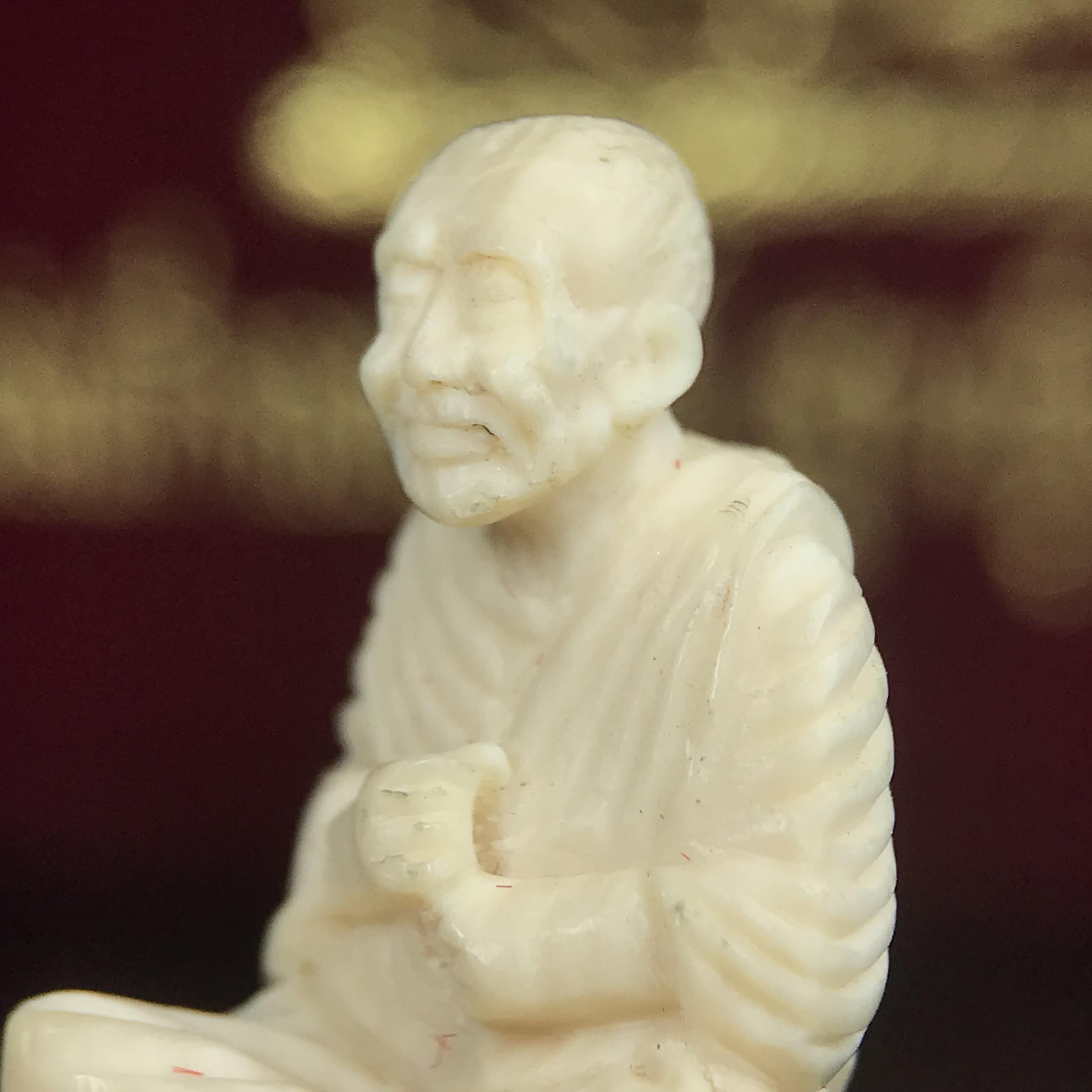 สมเด็จพระพุฒาจารย์ (โต พรหมรังสี) รุ่นคชสารหมื่นปี พ.ศ.2542 พิมพ์ลอยองค์(ฐานหุ้มทองคำ) ตอกโค๊ตและหมายเลข ๑๒๑๔ สภาพสวยสมบูรณ์กล่องบรรจุเดิมครบ (เลขสวยผลรวมได้แปด มีกินมีใช้ไม่มีหมด)(1ใน 9999 องค์)หายากพบเจอน้อยมาก