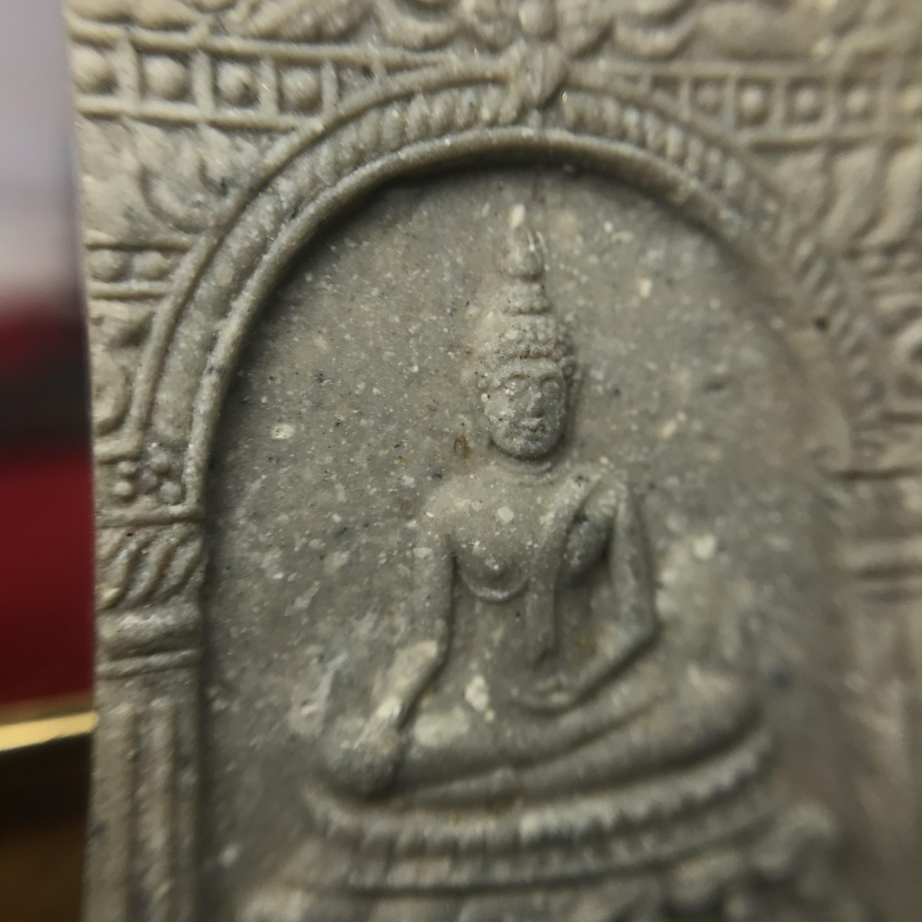 ชุดพระกริ่งไพรีพินาศ(รุ่นแรก สมเด็จพระญาณสังวร) เนื่องในพระบรมราชวโรกาสพระบาทสมเด็จพระเจ้าอยู่หัวรัชกาลที่9 เสด็จพระราชดำเนิน ในงานตัดลูกนิมิตสีมาอุโบสถ วัดเพชรวราราม จ.เพชรบูรณ์ ปี ๒๕๒๐ รุ่นเขาค้อ (ชุดกรรมการ ได้รับพระราชทาน พบเจอและหายากมากในปัจจุบัน)