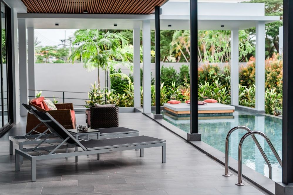 For Sale : Nai Harn, Luxury New Pool Villa, 4 Bedrooms 4 Bathrooms, Garden view.