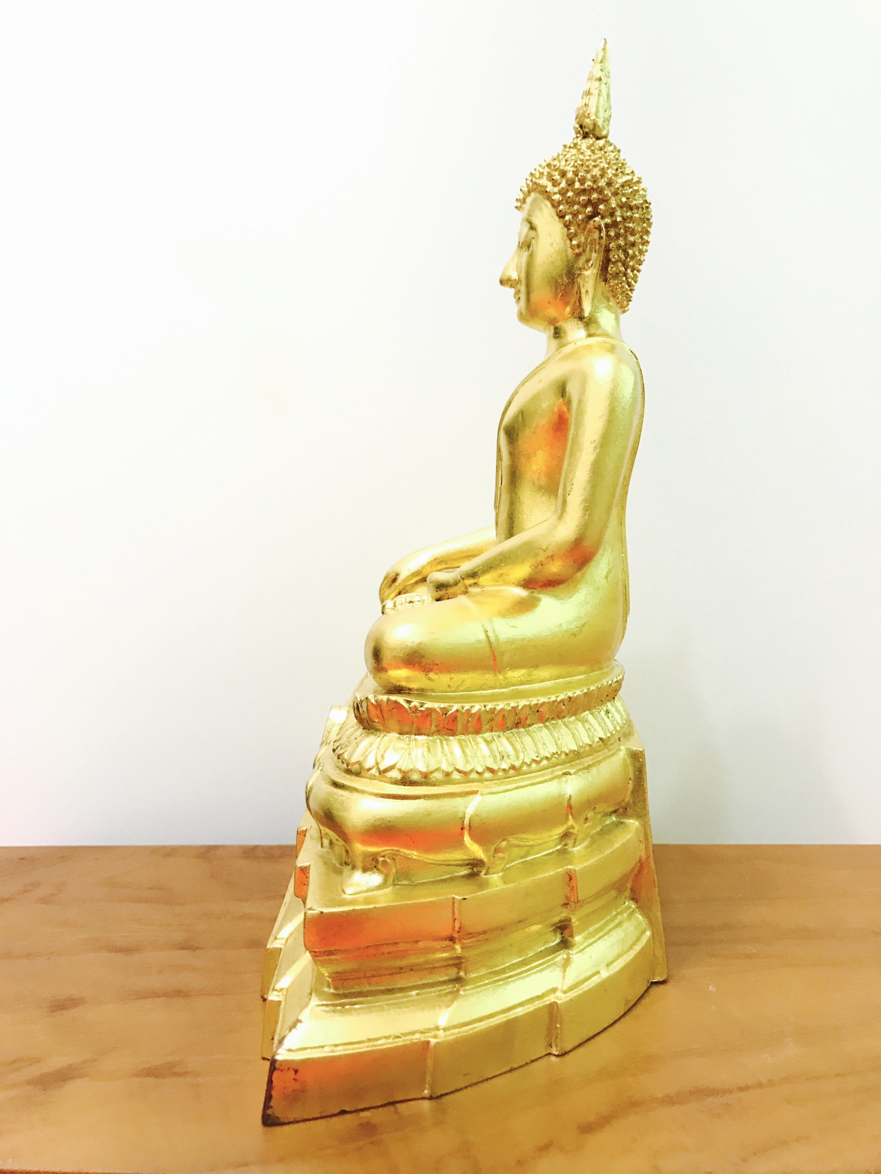 พระบูชาพระพุทธชินสีห์ ภปร ทันโตเสฏโฐ ปี 2533 หน้าตัก 5 นิ้ว (วัตถุมงคลหนึ่งเดียวที่มีผงฟันในหลวงรัชกาลที่9 พระราชทานให้จัดสร้าง) (1ใน999)