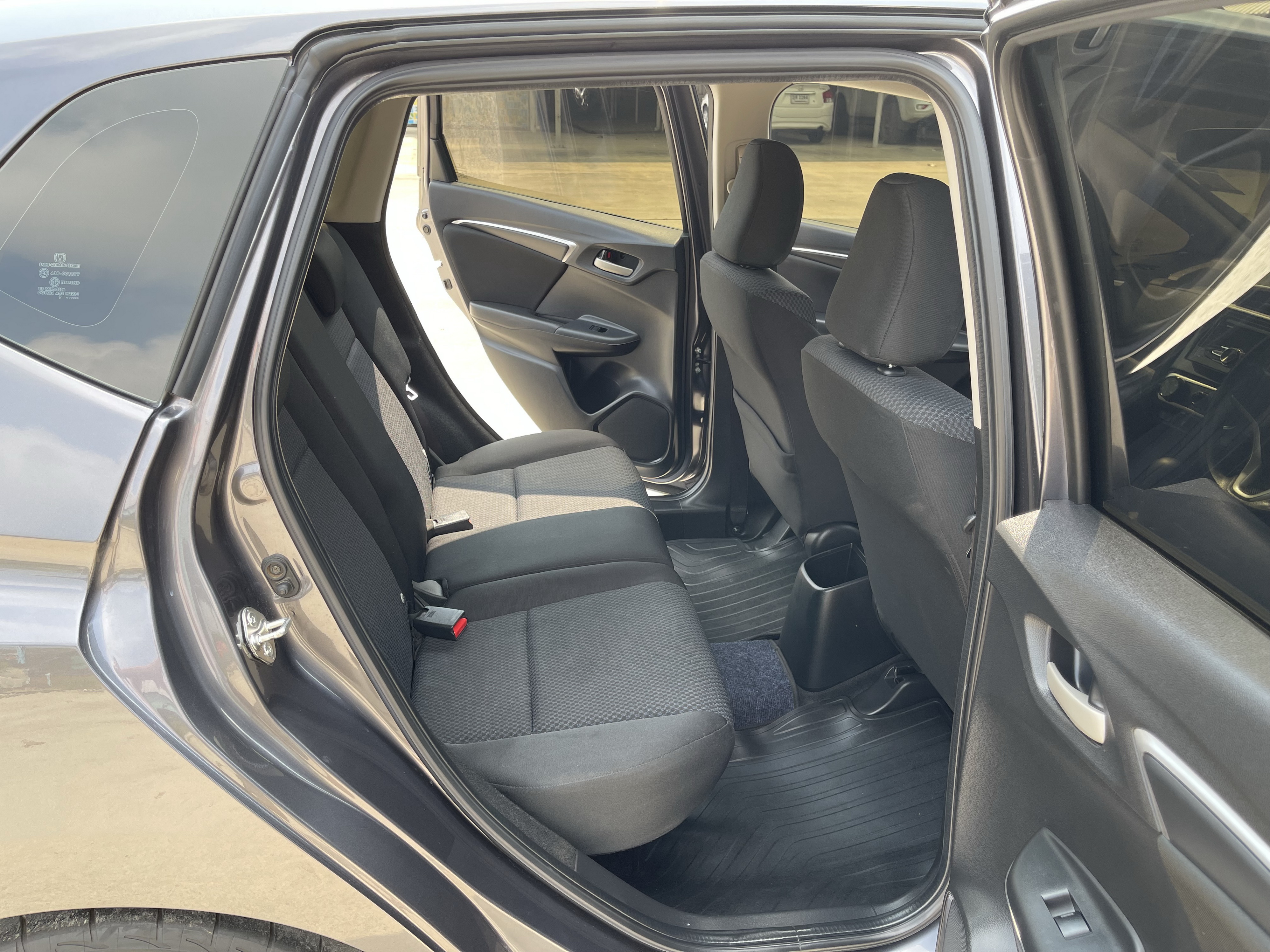 Honda Jazz 1.5 S At 2017 เทา