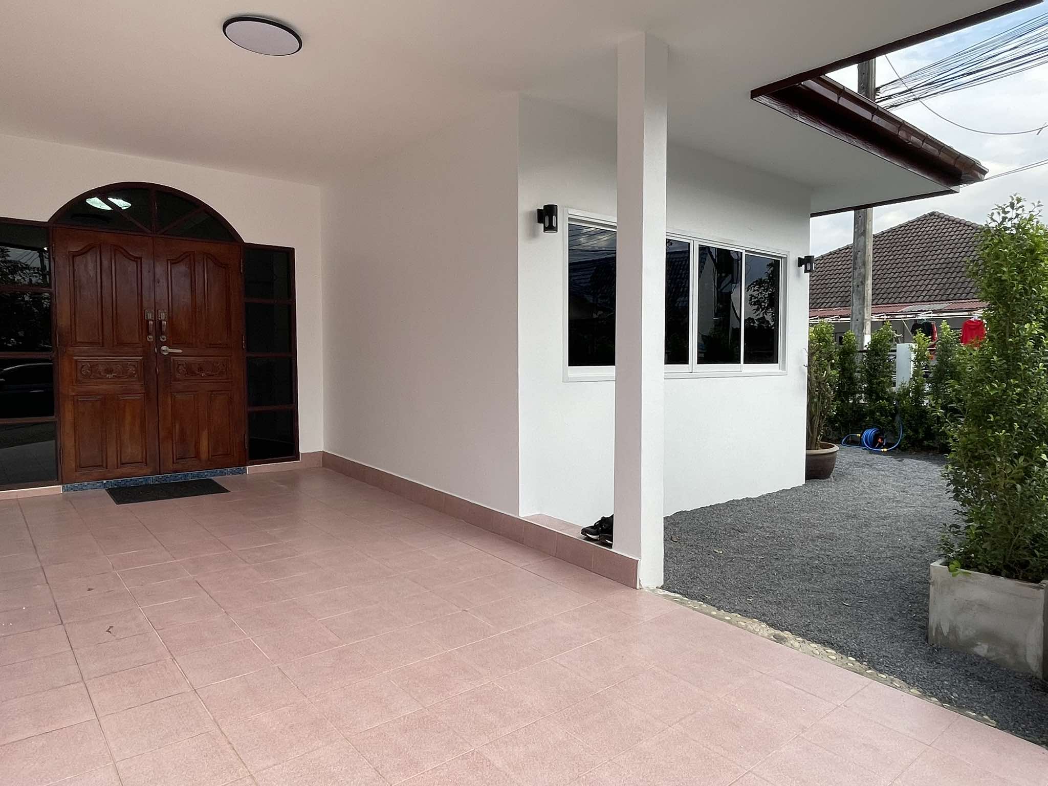 For Rent : Soi Ta-Iad, Phuket 2 Bedrooms 2 Bathrooms