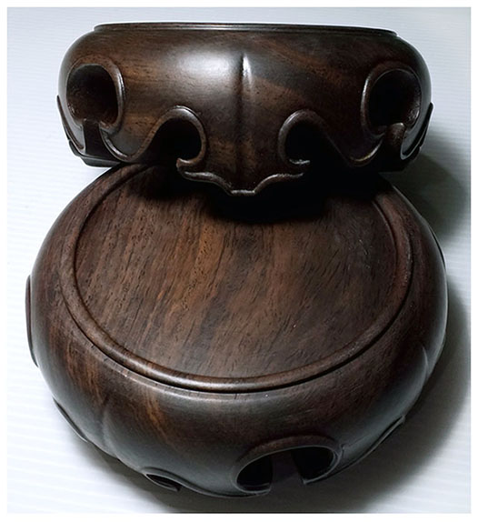 กี๋หรือฐานไม้สไตล์จีน ไม้ตัน ไม้ชิ้นเดียว ท๊อปกลม10cm อันละ