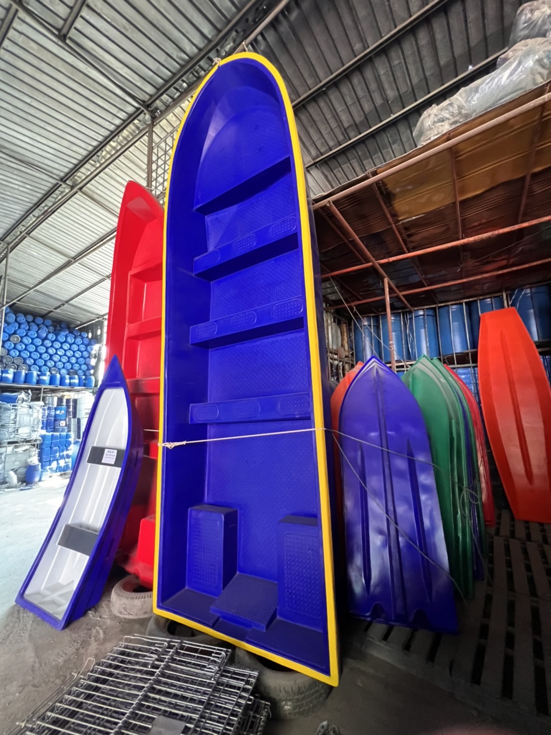 เรือท้องแบนท้ายตัด รุ่น 10