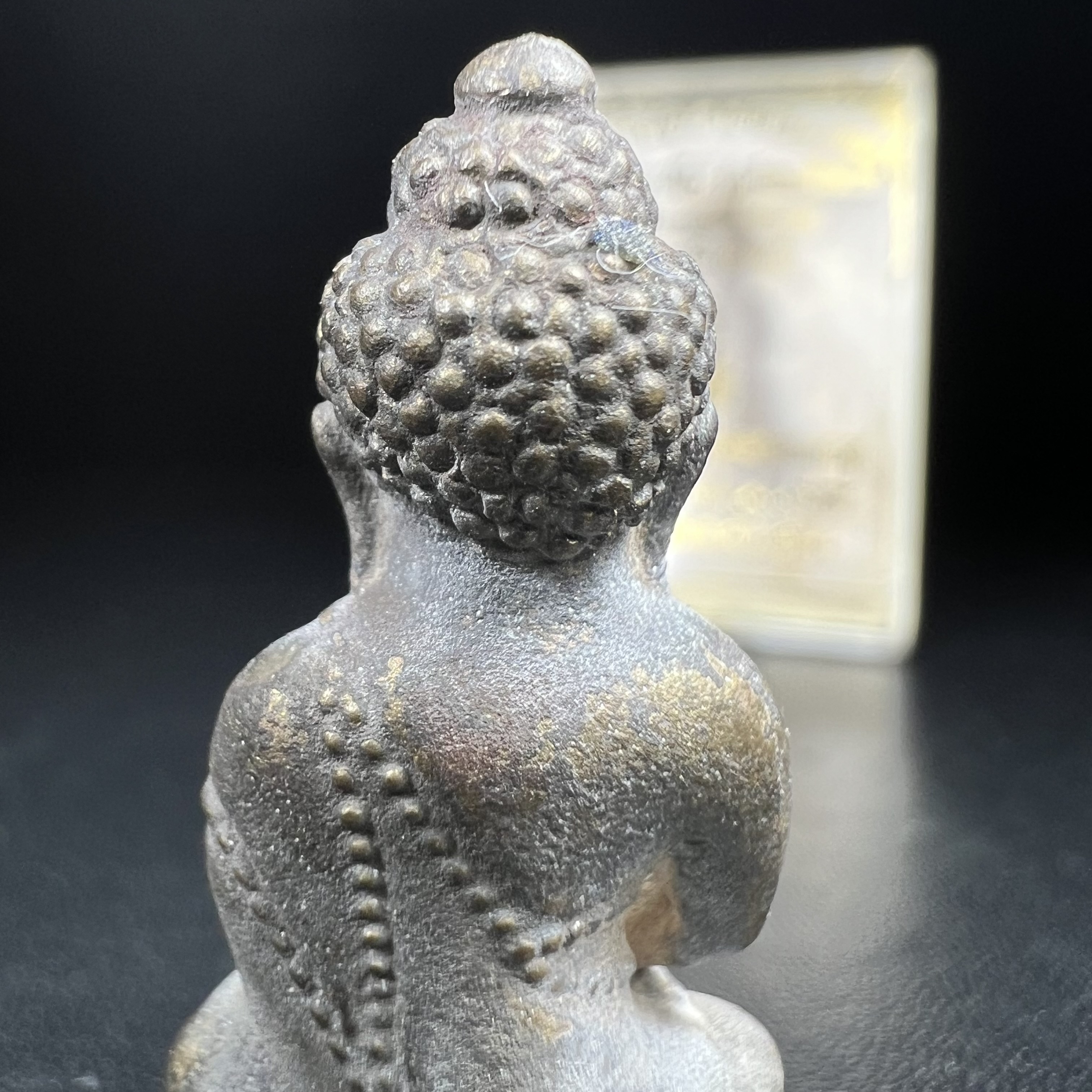 พระกริ่งชินบัญชรฉลองพระชันษา 100 ปี สมเด็จพระญาณสังวร วัดบวรนิเวศวิหาร ปี 2556 เนื้อนวโลหะผสมทองคำก้นทองแดง พิธีใหญ่ มวลสารเด่น นิยม(1 ใน 2556 องค์)