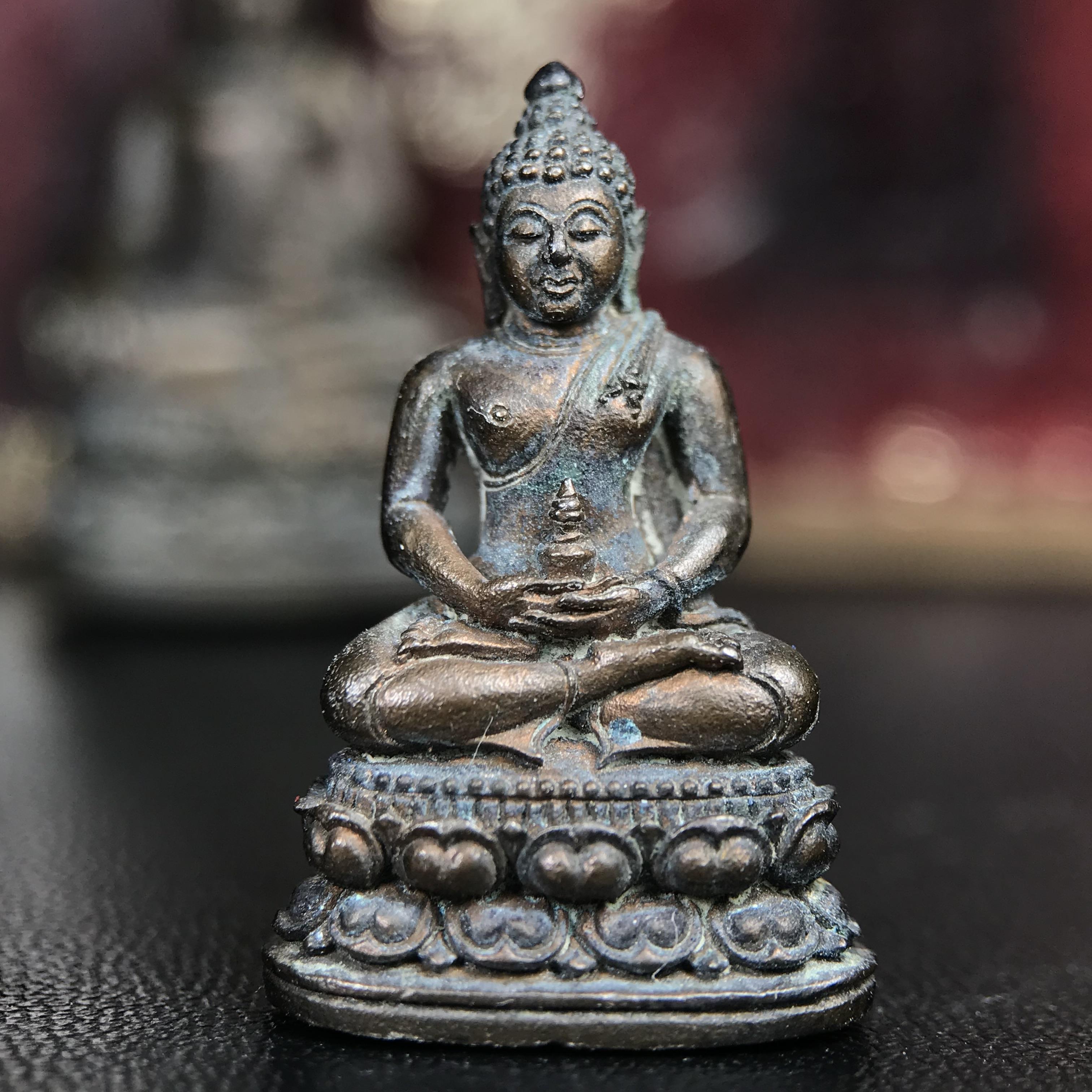 พระกริ่ง-พระชัยวัฒน์อธิบดี ปี2525 ของดีอัยการ (มีไว้บูชาเลื่อนยศเลื่อนตำแหน่งทุกท่าน)(1ใน 2525 ชุด)****ชุดหมายเลข ๗๘๖ ****มียศ มีบารมี สมกับความหมายของนาม พระกริ่งอธิบดี “พระกริ่งผู้เป็นใหญ่ในหมู่พระกริ่งทั้งหลาย”