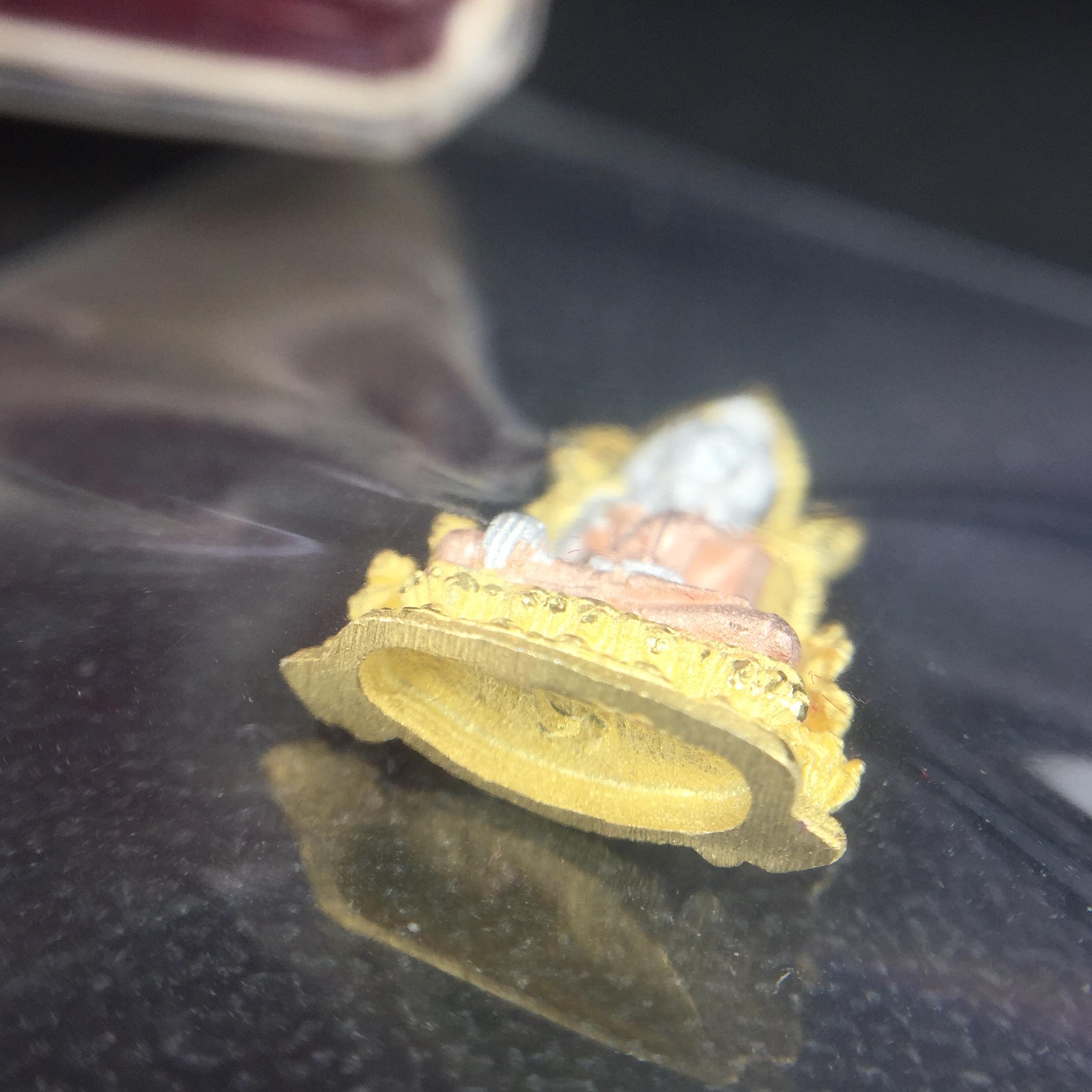 พระพุทธชินราช รุ่น ประวัติศาสตร์ มูลนิธิเพื่อตำรวจไทยจัดสร้าง ปี 2562 เนื้อเงินชุบสามกษัตริย์ขัดเงา พิมพ์ลอยองค์จิ๋ว