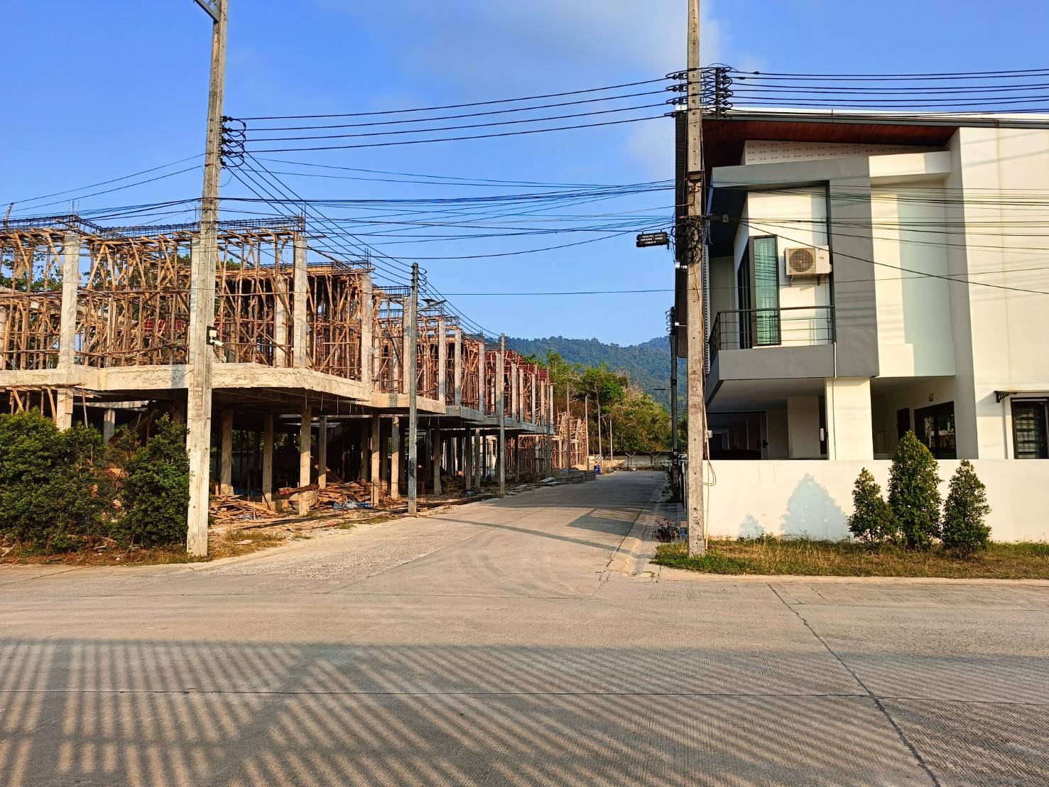 For Sales : Thalang, 2-story townhome, 3 bedrooms 3 bathrooms