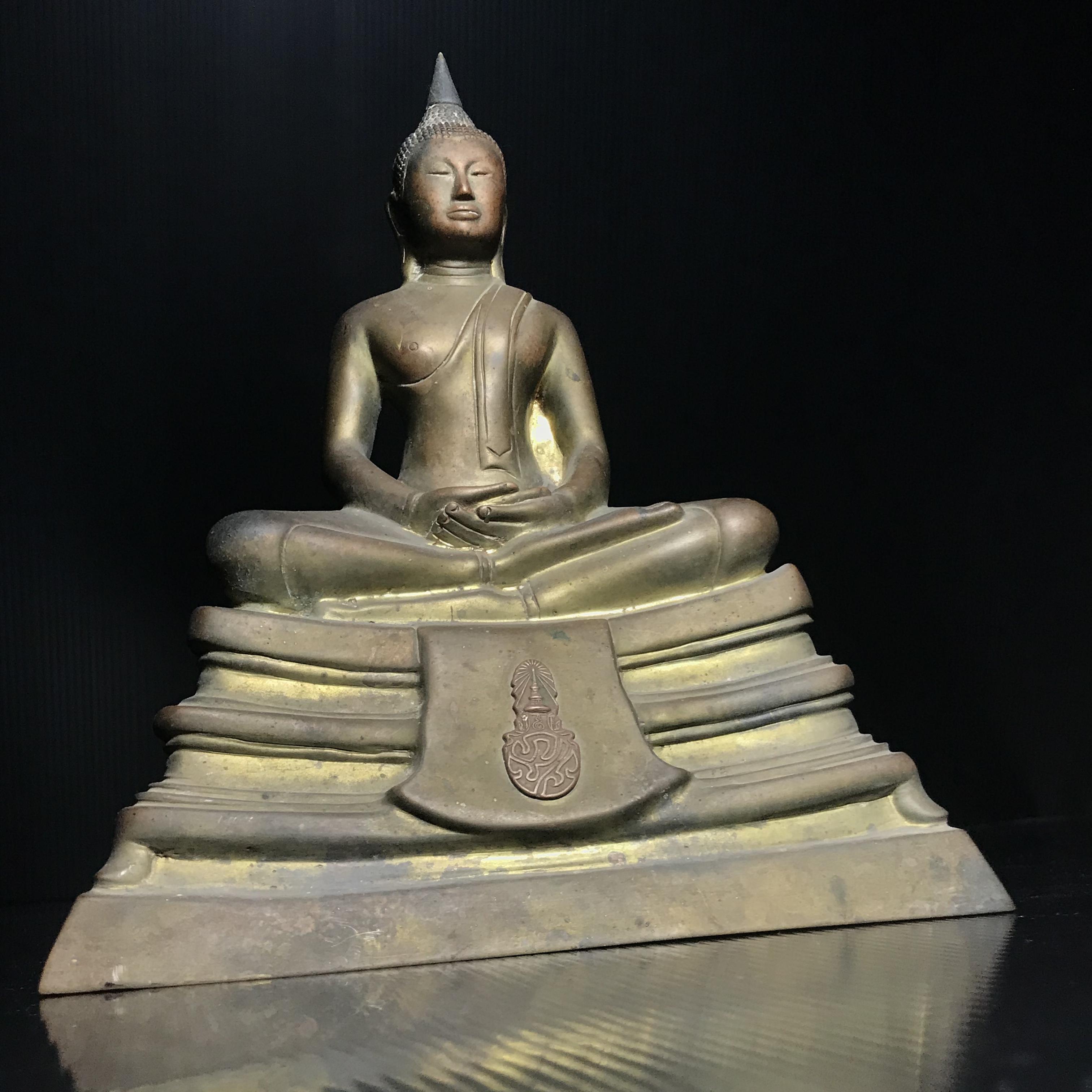 พระบูชาพระพุทธโสธร ภปร. รุ่นย้อนยุค ปี2539 กาญจนาภิเษกครองราชสมบัติครบ 50ปี หน้าตัก 5นิ้ว หมายเลข01093