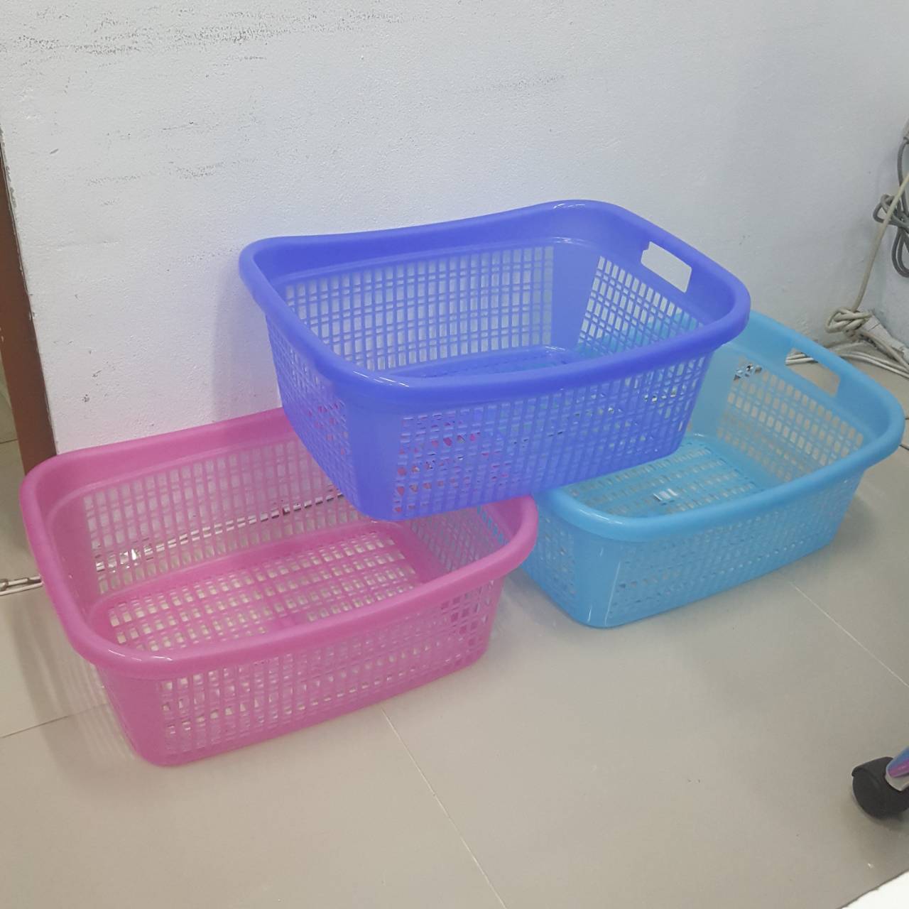ตะแกรงเหลี่ยม 915 คละสี