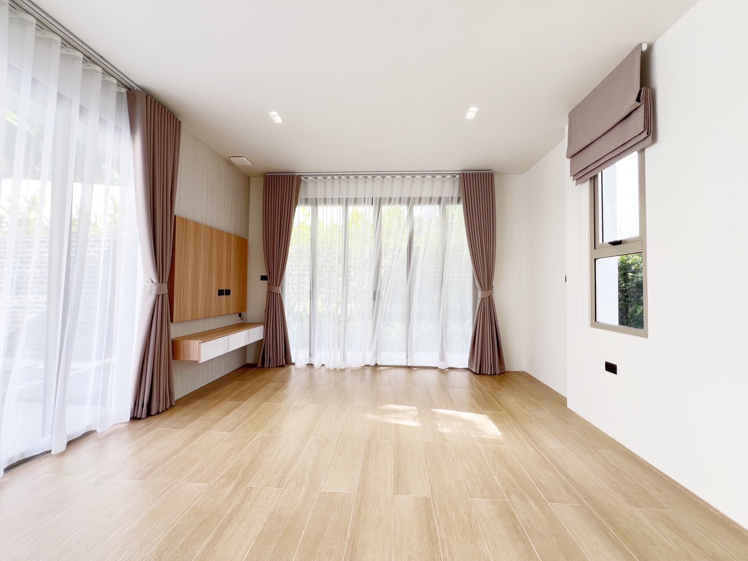 For Sales : Kathu, Loch Palm Villa, 4 Bedrooms 6 Bathrooms