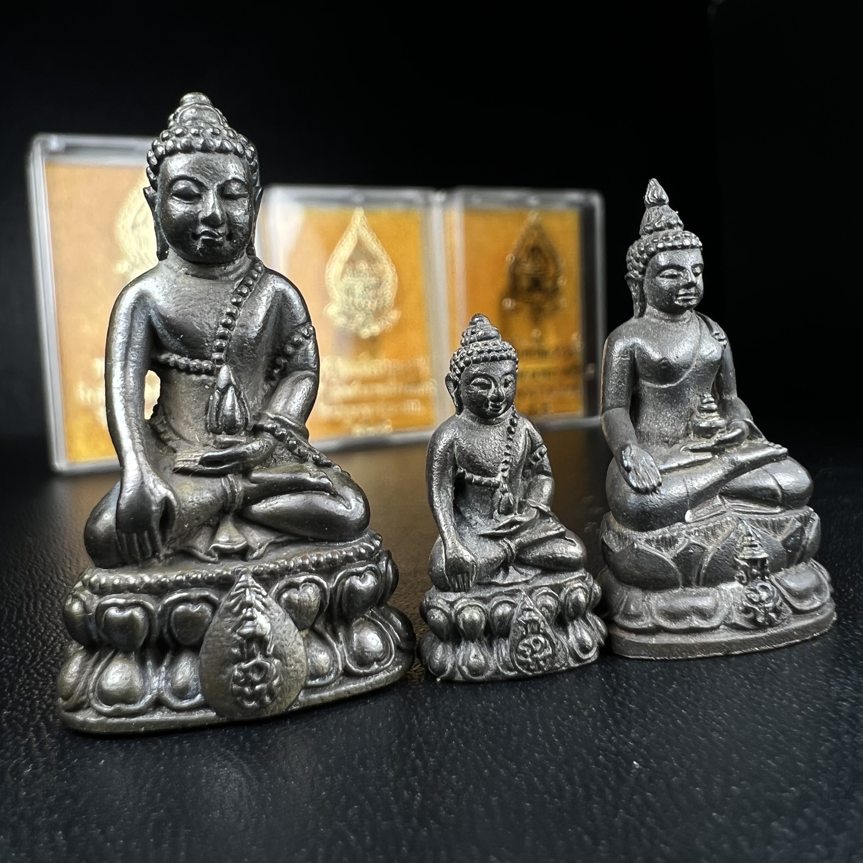 พระกริ่งนวปทุม ภปร.-พระชัยวัฒน์นวปทุม ภปร.-พระกริ่งไพรีพินาศ ภปร. รุ่นแรก วัดปทุมวนาราม ครบชุดเนื้อนวโลหะ ปี2535(ในหลวงรัชกาลที่9เสด็จเททอง)(1ใน3000ชุด)หายาก***เก็บทีเดียวครบชุดไปเลยรุ่นนี้ แนะนำ....ตอนนี้หายากแล้ว***