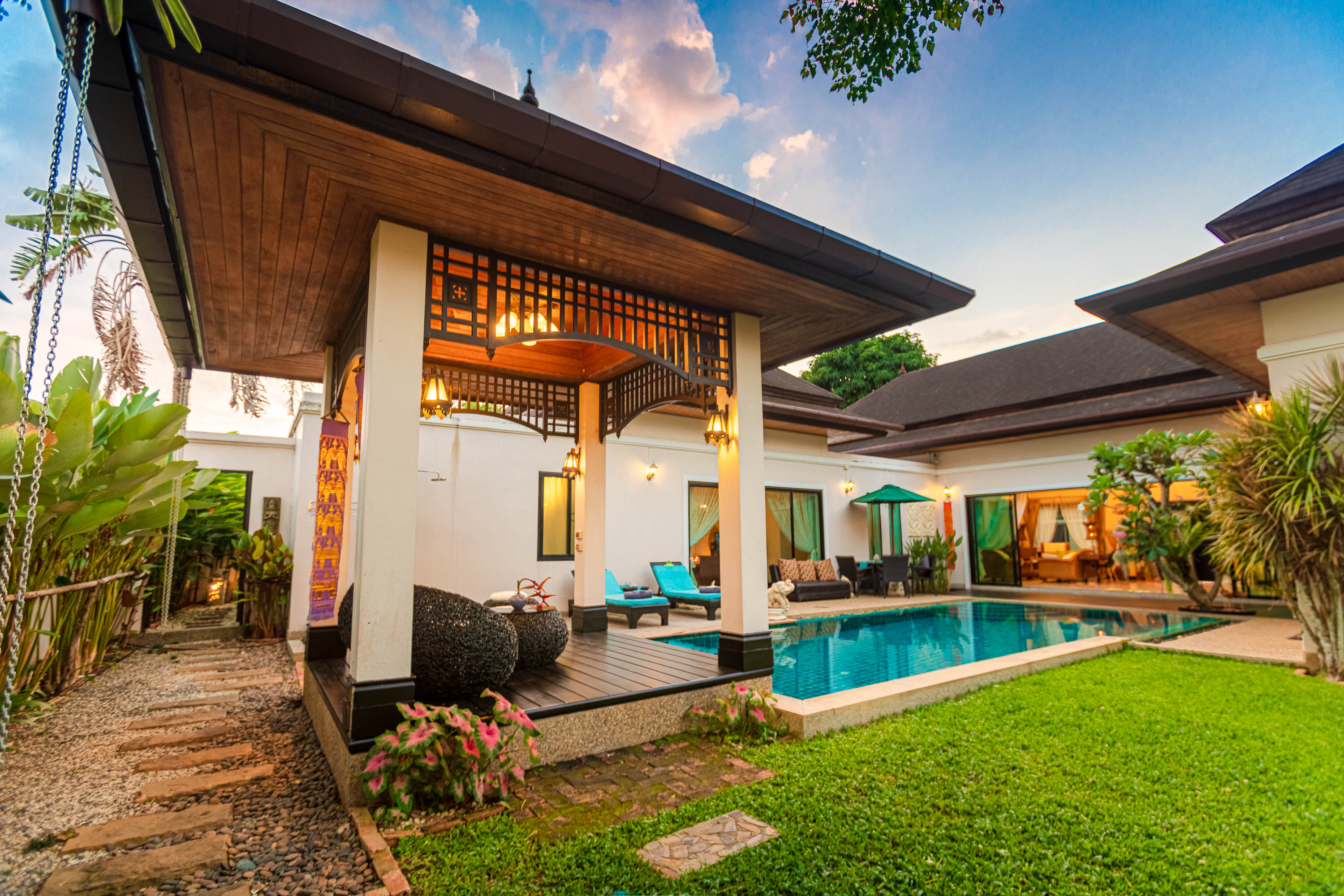 For Rent : Private Pool Villa in Cherngtalay BangJo, 3 Bedrooms 2 Bathrooms