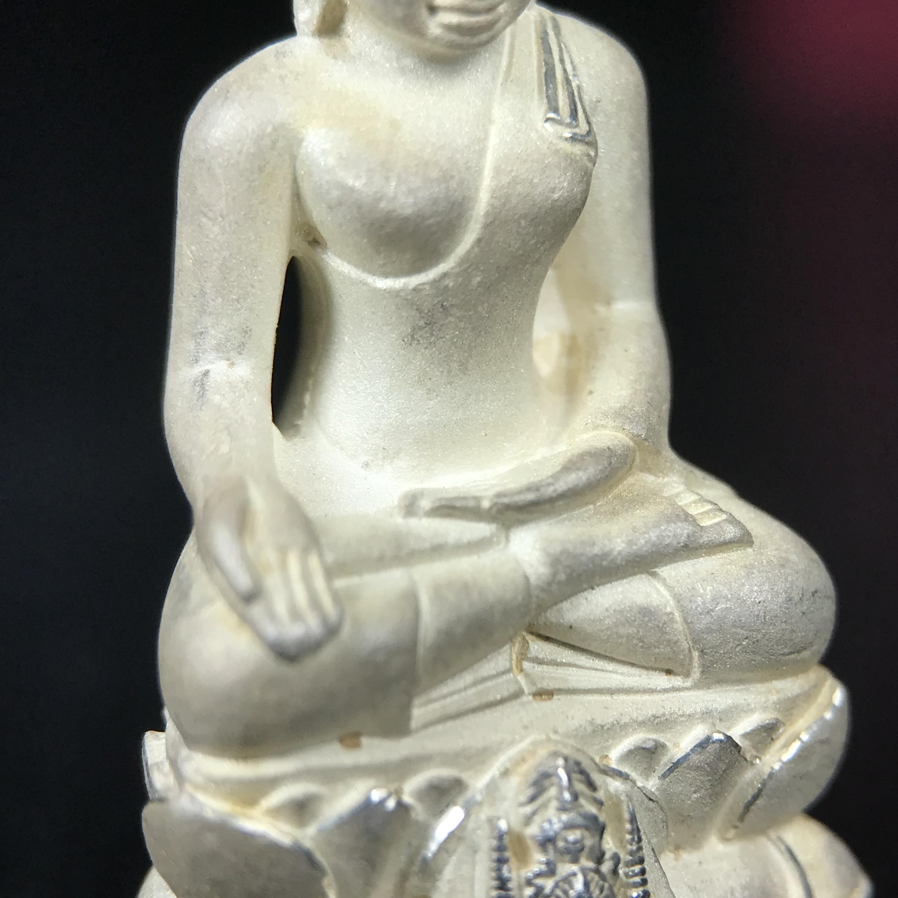 พระกริ่งไพรีพินาศ ตรากาญจนาภิเษก วัดบวรนิเวศวิหาร ที่ระลึกในหลวงรัชกาลที่9 ครองสิริราชสมบัติครบ 50ปี เนื้อเงิน เข้มขลังทรงอานุภาพยิ่งใหญ่ กำราบศัตรูพ่ายสิ้น พระไพรีพินาศ