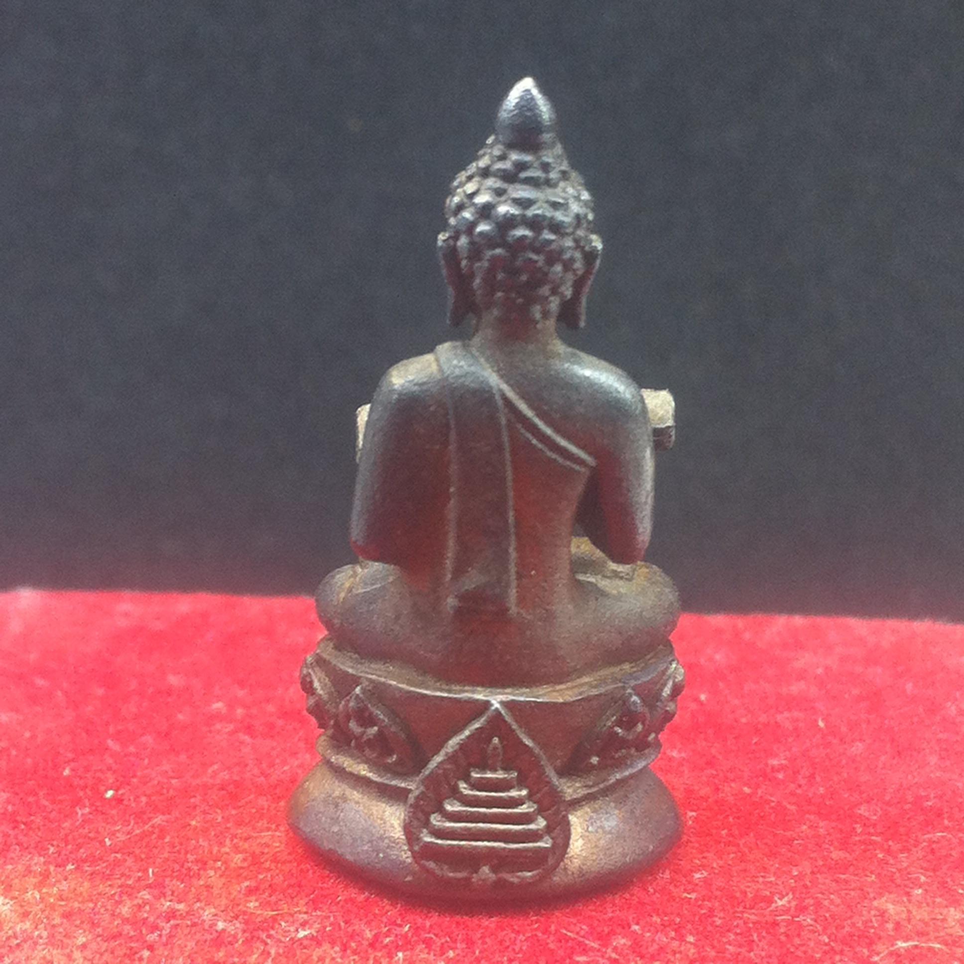 พระกริ่งปรมานุชิตชิโนรส วัดเชตุพน ปี2533 เนื้อนวะโลหะ ( ในหลวงเสด็จเททอง)