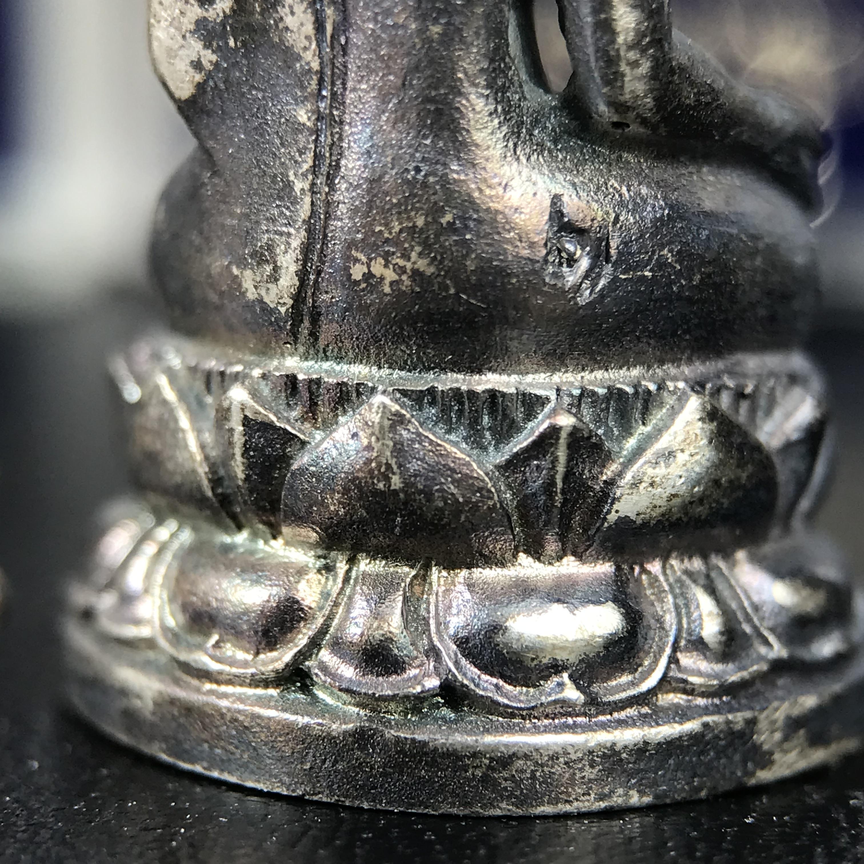 พระกริ่งนวปทุม ภปร.-พระชัยวัฒน์นวปทุม ภปร.-พระกริ่งไพรีพินาศ ภปร. รุ่นแรก วัดปทุมวนาราม ครบชุดเนื้อเงิน ปี2535(ในหลวงรัชกาลที่9เสด็จเททอง)(1ใน3000องค์)หายาก***เก็บทีเดียวครบชุดไปเลยรุ่นนี้ แนะนำ....ตอนนี้หายากแล้ว***