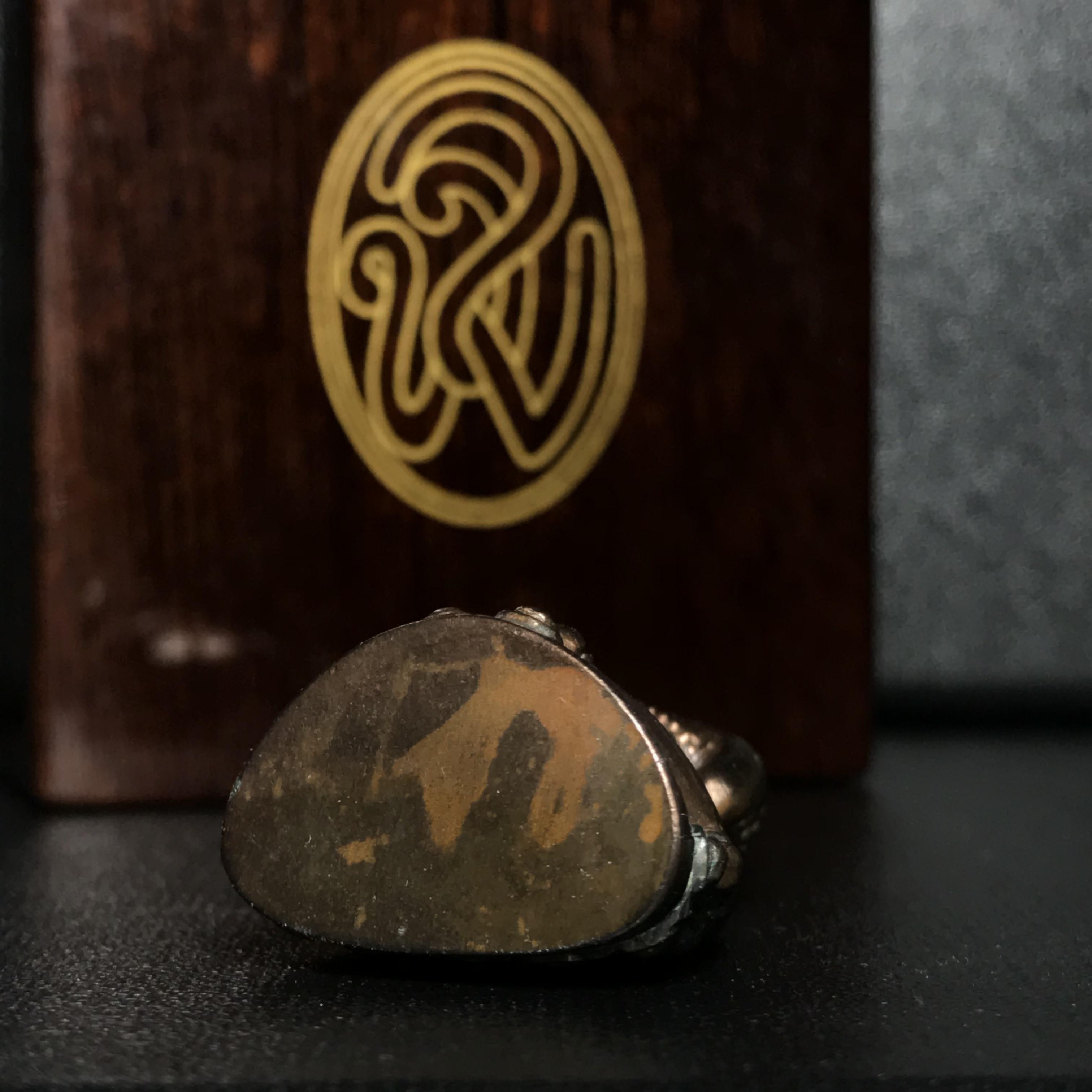 พระกริ่งพุทธนิรมิต สมเด็จพระวันรัต (จุนท์) วัดบวรนิเวศวิหาร เนื้อนวโลหะ ปี2552(1ใน300องค์)