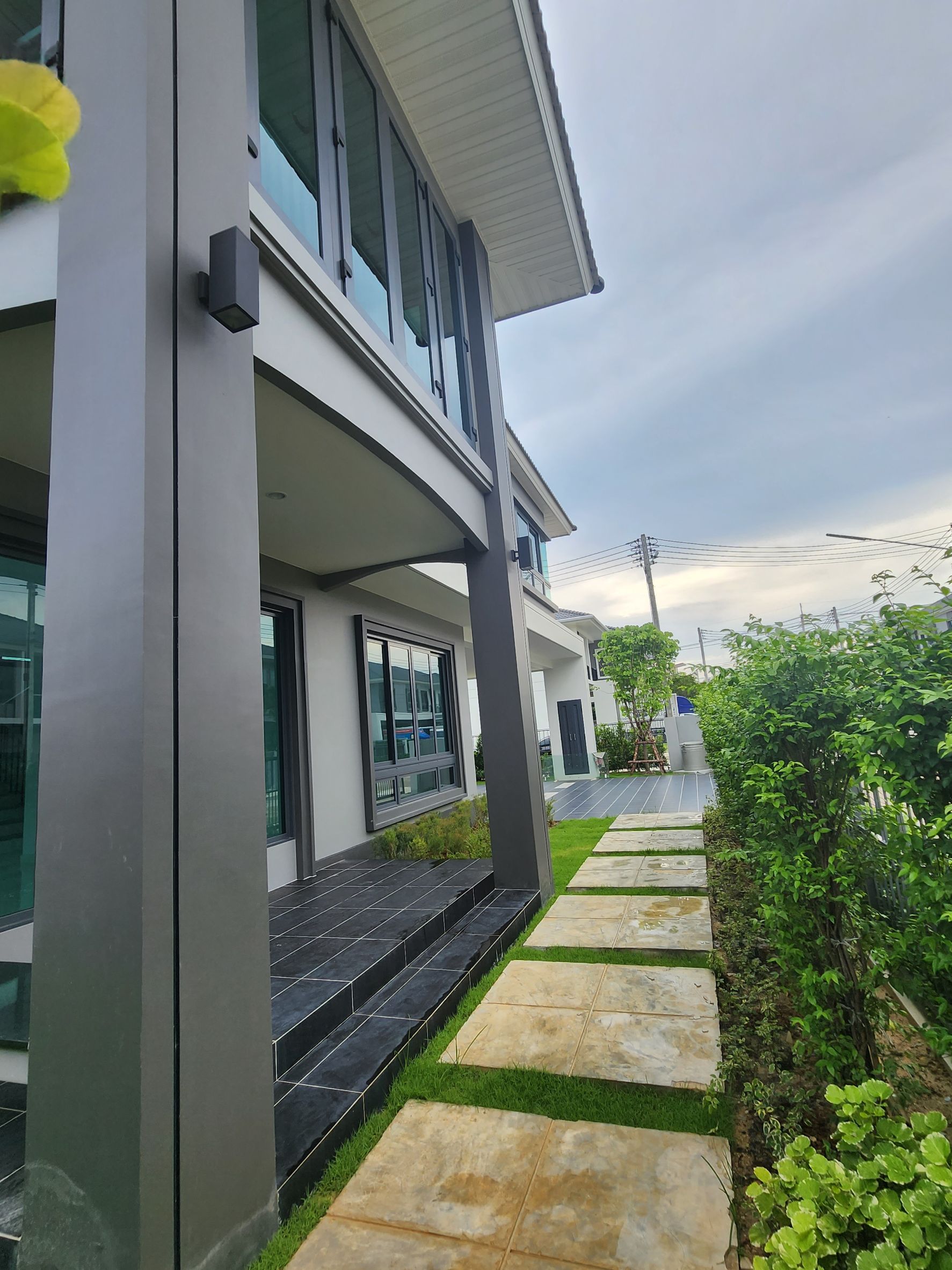 For Sales : Kohkaew, 2-storey detached house, 4 bedrooms 6 bathrooms