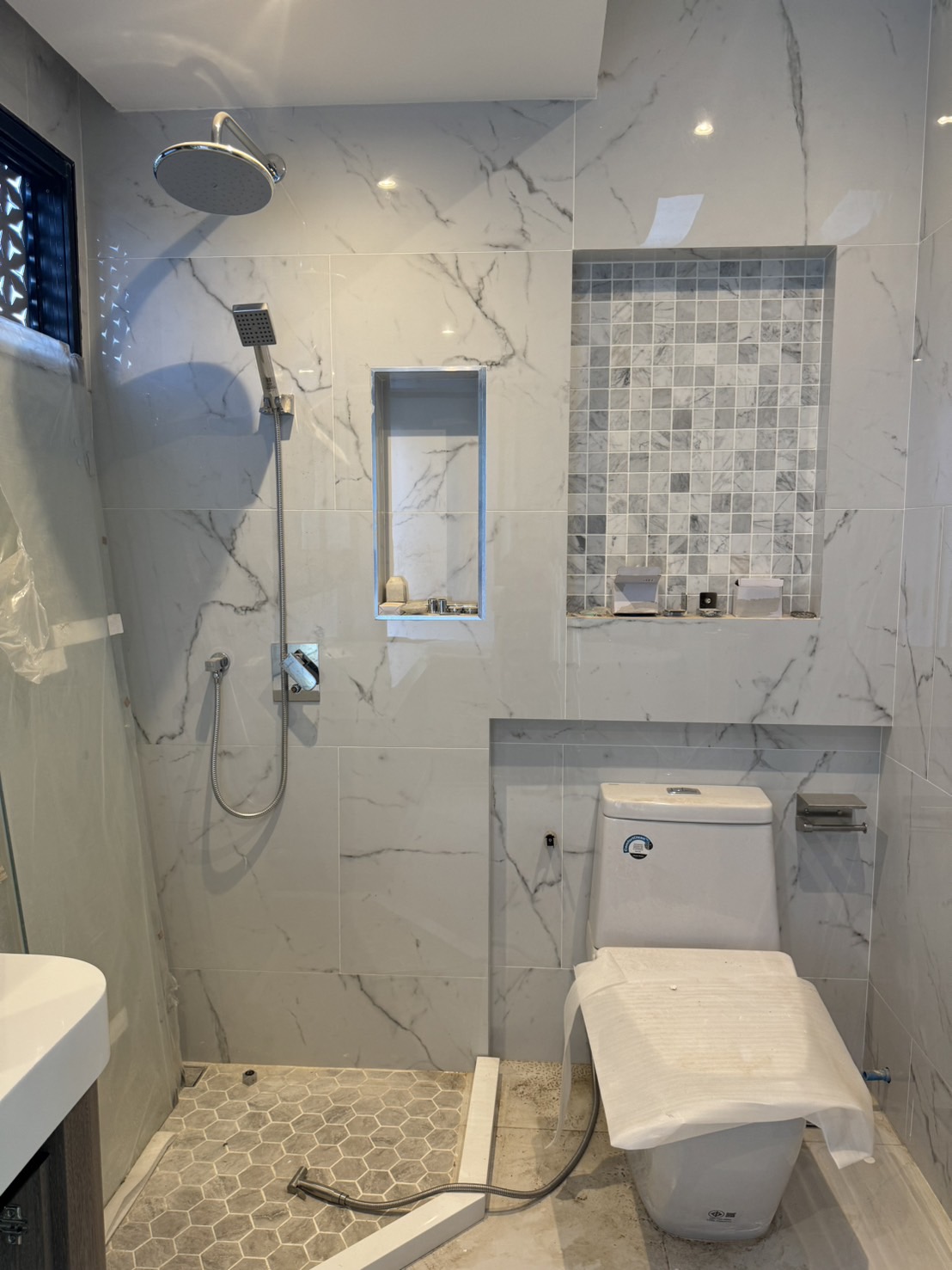 For Sales : Rawai, Private Pool Villa near Rawai beach, 3 Bedrooms 4 Bathrooms