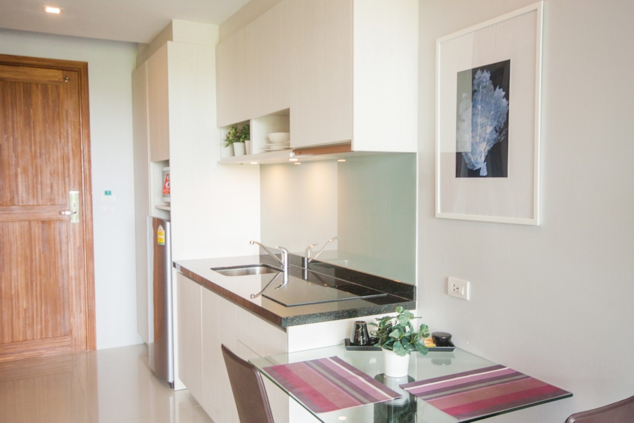 For Rent : Rawai At The Tree condominium 1 bed room at 3rd Floor Moutain View.