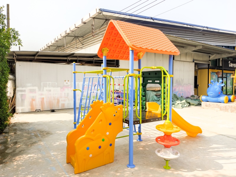 เครื่องเล่นสนามชุด บ้านสดใส