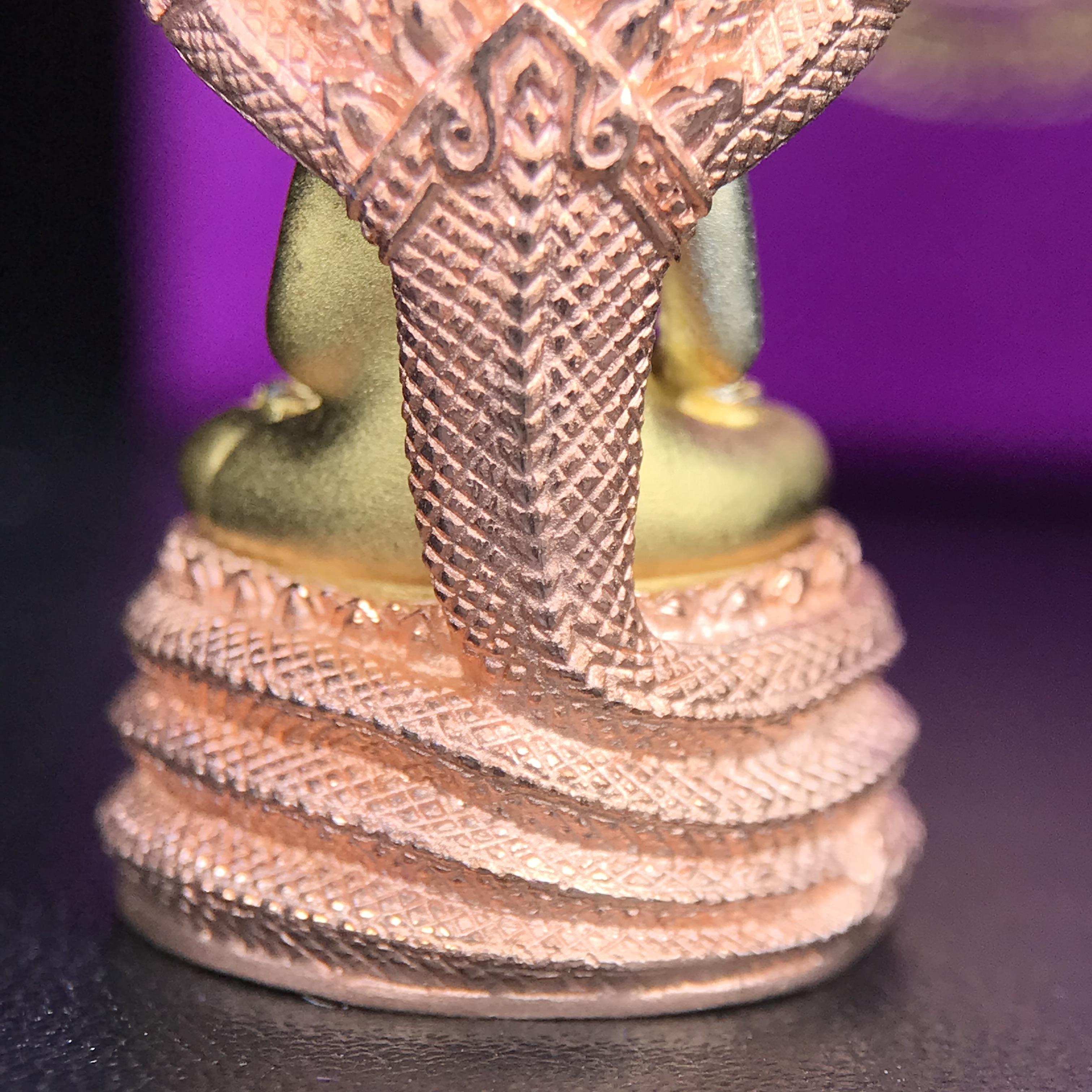 พระนาคปรก สธ. รุ่นสร้างพระอุโบสถเฉลิมพระเกียรติ 4 รอบ 84 พรรษา สมเด็จพระเทพรัตนราชสุดาฯ วัดบวรนิเวศวิหาร ปี 2543 พิมพ์ใหญ่ เนื้อเงินบริสุทธิ์ ชุบสามกษัตริย์แบบพ่นทรายขัดเงาบางส่วน(สภาพ สวย )พิธีใหญ่ พุทธศิลป์งดงาม หายาก (1 ใน 1999 องค์)