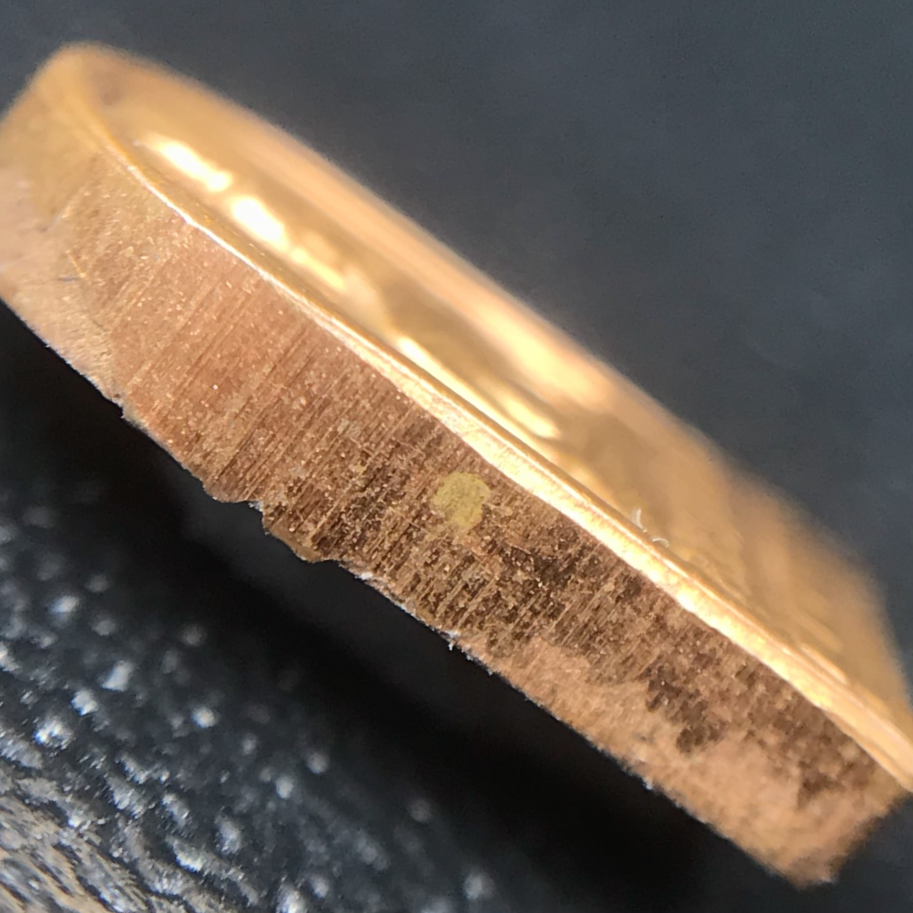 พระปรกใบมะขาม พระพุทธสิหิงค์ ภปร. ธรรมศาสตร์ 50ปี เนื้อทองแดง(คัดสภาพสวย)(ในหลวงรัชกาลที่9 เสด็จเททอง)(พระปรกใบมะขาม ภปร รุ่นแรก)