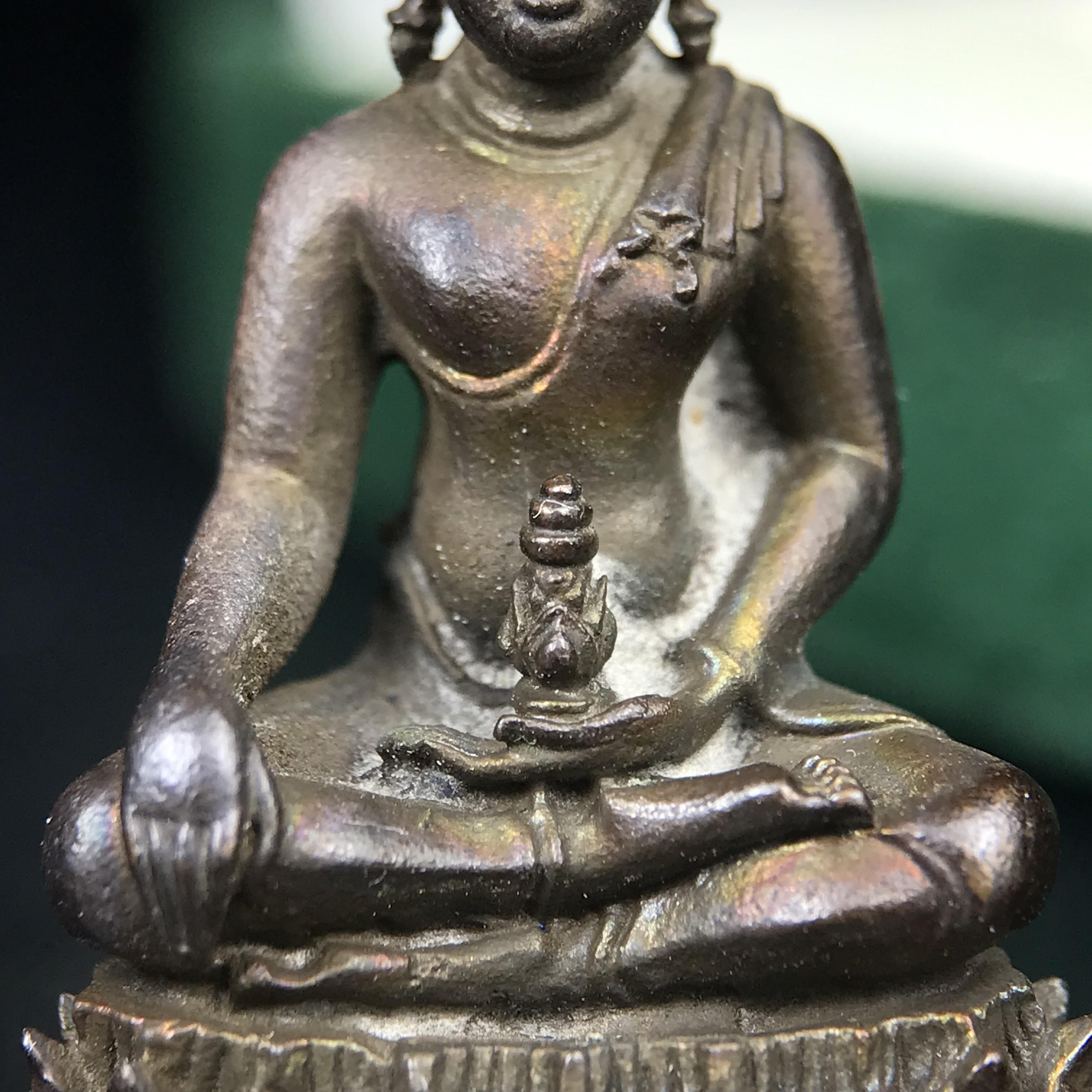 พระกริ่งวาสนา(รุ่นแรก) 80 พรรษา สมเด็จพระสังฆราช (วาสน์) วัดราชบพิธฯ ปี2521 เนื้อนวโลหะ(ตอกโค๊ตพระปิดตา) โดยมีหลวงปู่โต๊ะ วัดประดู่ฉิมพลีร่วมปลุกเสก พร้อมกล่องบรรจุเดิม(รุ่นแรก คอตั้งตรงได้สัดส่วน หายาก)