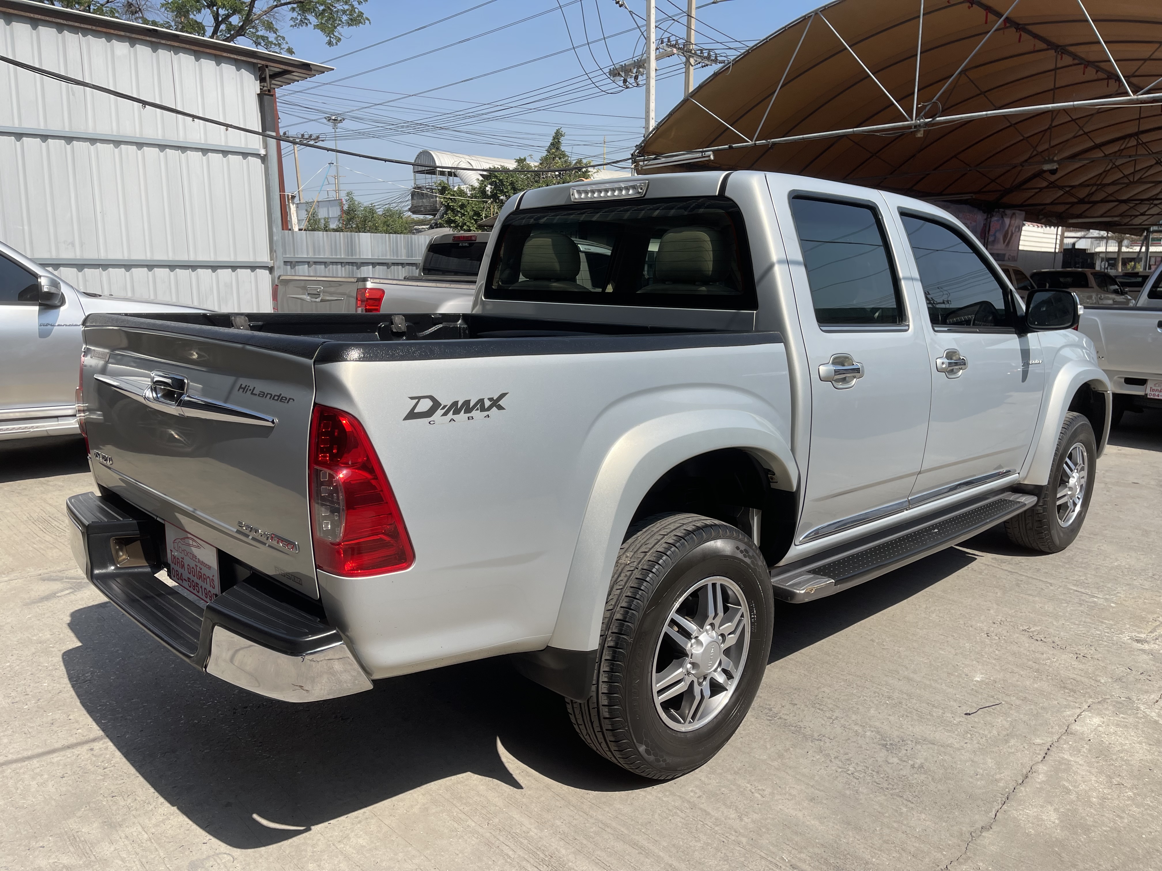 Isuzu Dmax 4ประตู Hilander 2.5 Abs 2011 เงิน